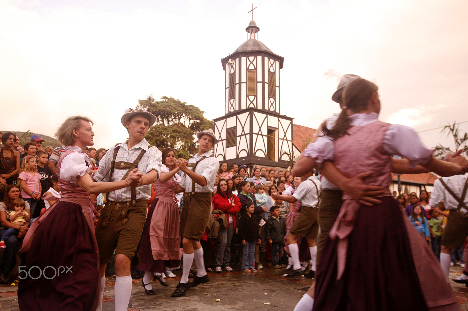 Canon EOS 5D + Canon EF 16-35mm F2.8L USM sample photo. South america venezuela colonia tovar festival photography