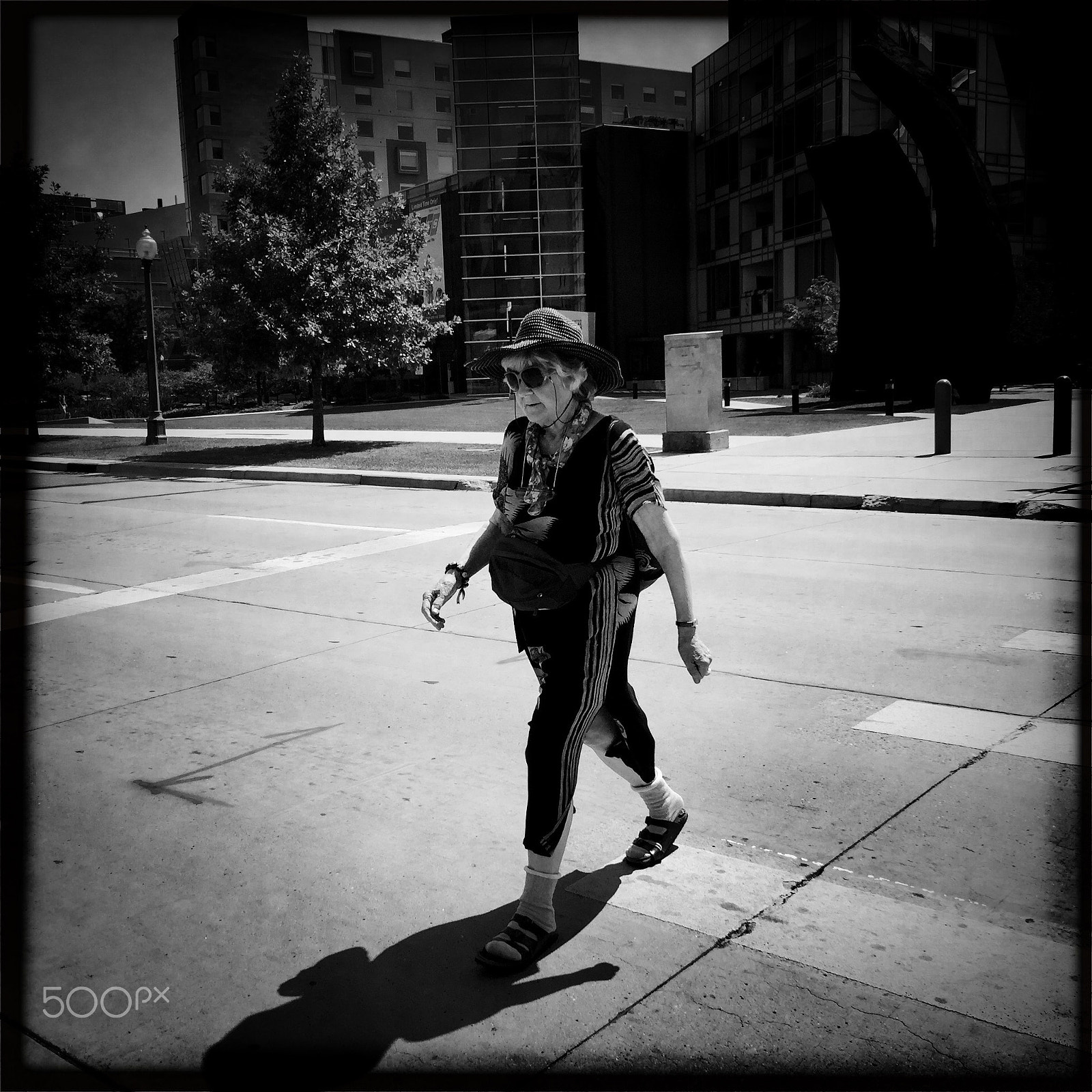 Hipstamatic 280 sample photo. On the crosswalk photography