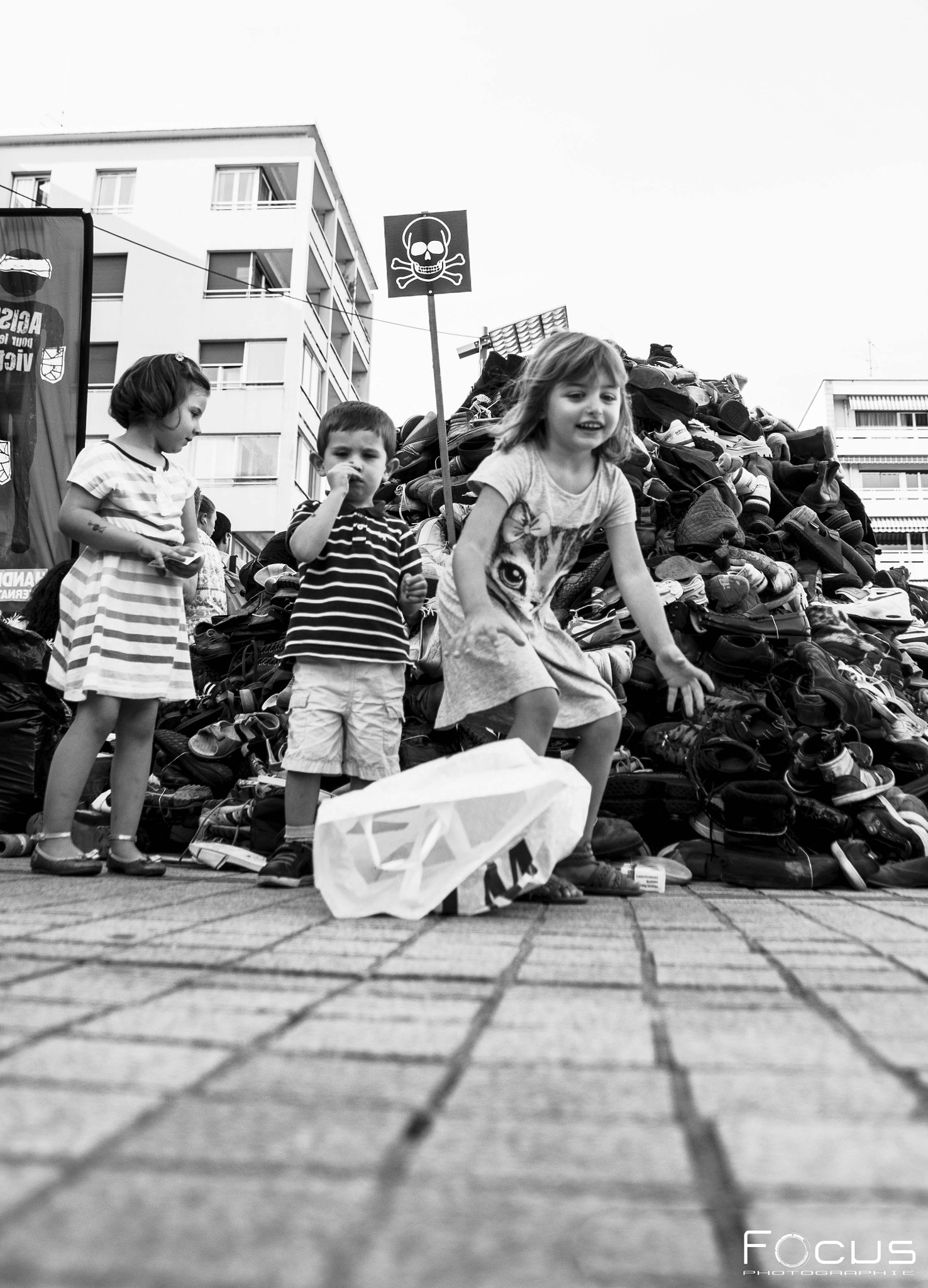 Nikon D610 + Sigma 24-70mm F2.8 EX DG Macro sample photo. Shoes pyramid photography