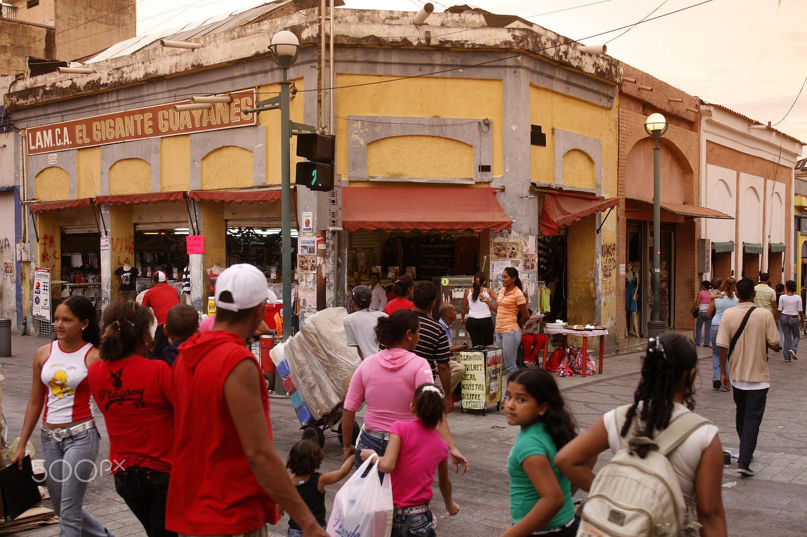 Canon EOS 5D + EF28-70mm f/2.8L USM sample photo. South america venezuela valencia city photography