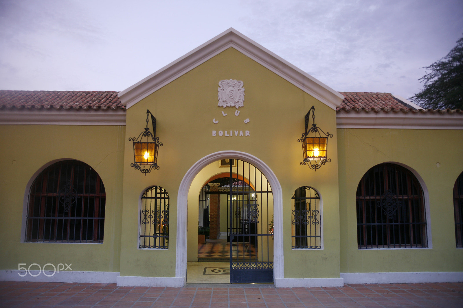 Canon EOS 5D + EF28-70mm f/2.8L USM sample photo. South america venezuela coro town photography