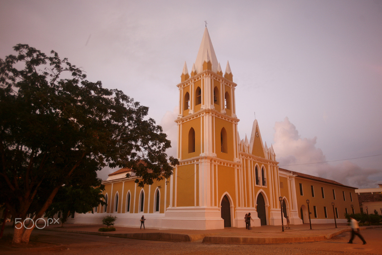 Canon EOS 5D + Canon EF 16-35mm F2.8L USM sample photo. South america venezuela coro town photography