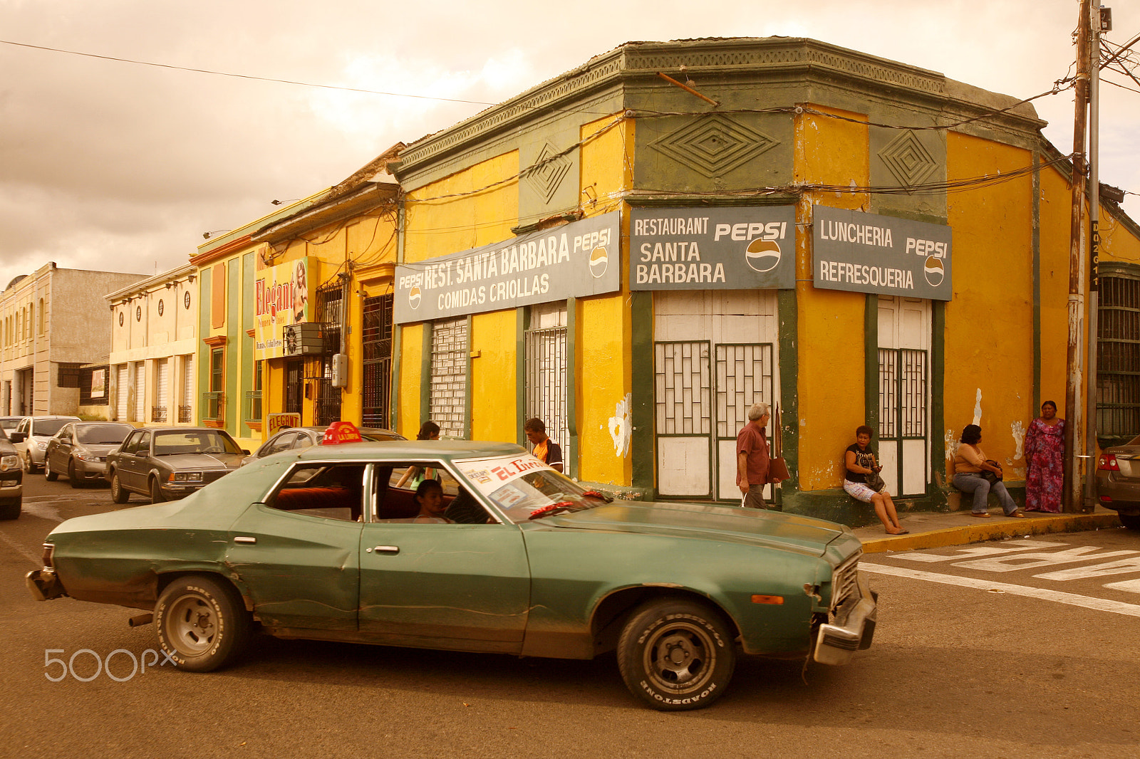 Canon EOS 5D + Canon EF 16-35mm F2.8L USM sample photo. South america venezuela maracaibo town photography