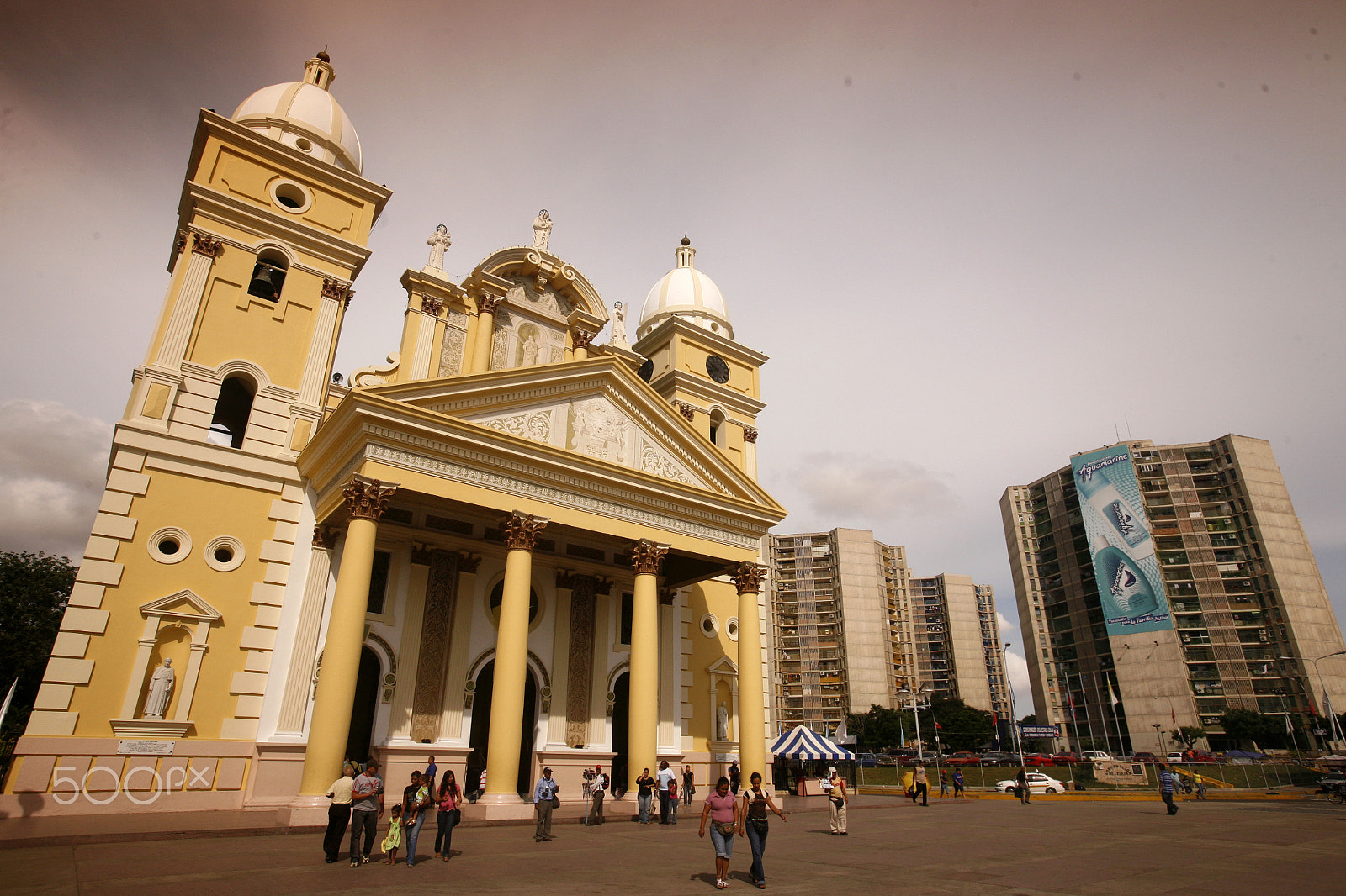 Canon EOS 5D + Canon EF 16-35mm F2.8L USM sample photo. South america venezuela maracaibo town photography