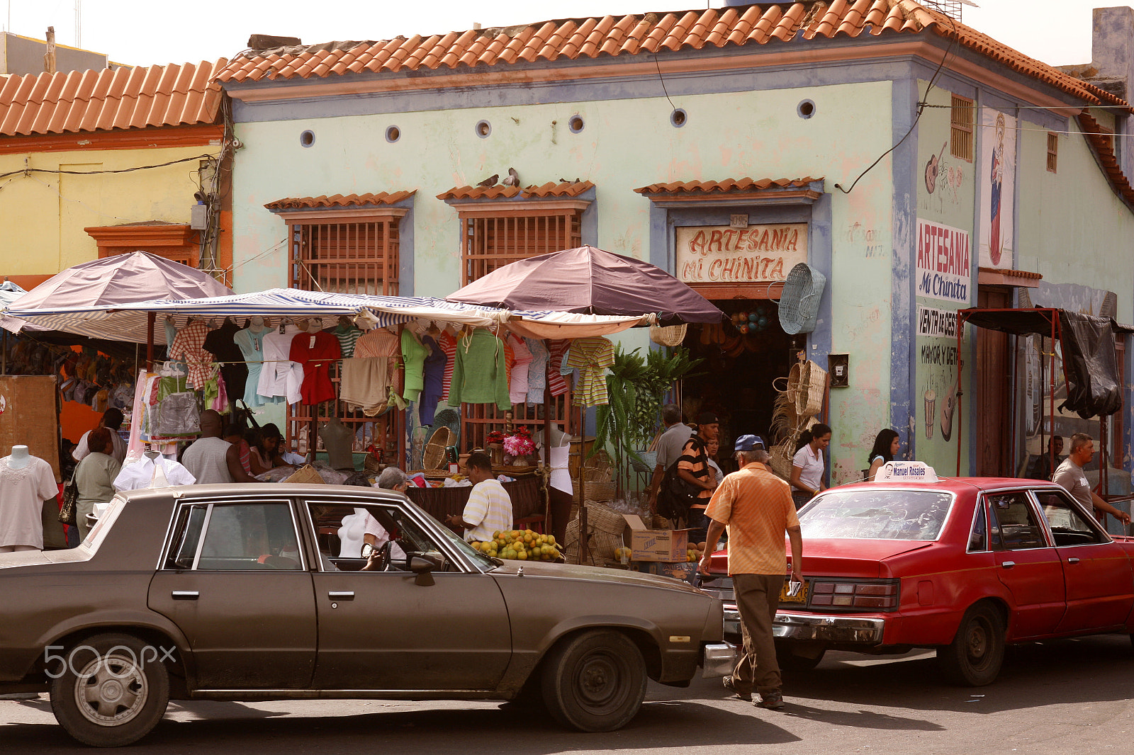 Canon EOS 5D + EF28-70mm f/2.8L USM sample photo. South america venezuela maracaibo town photography