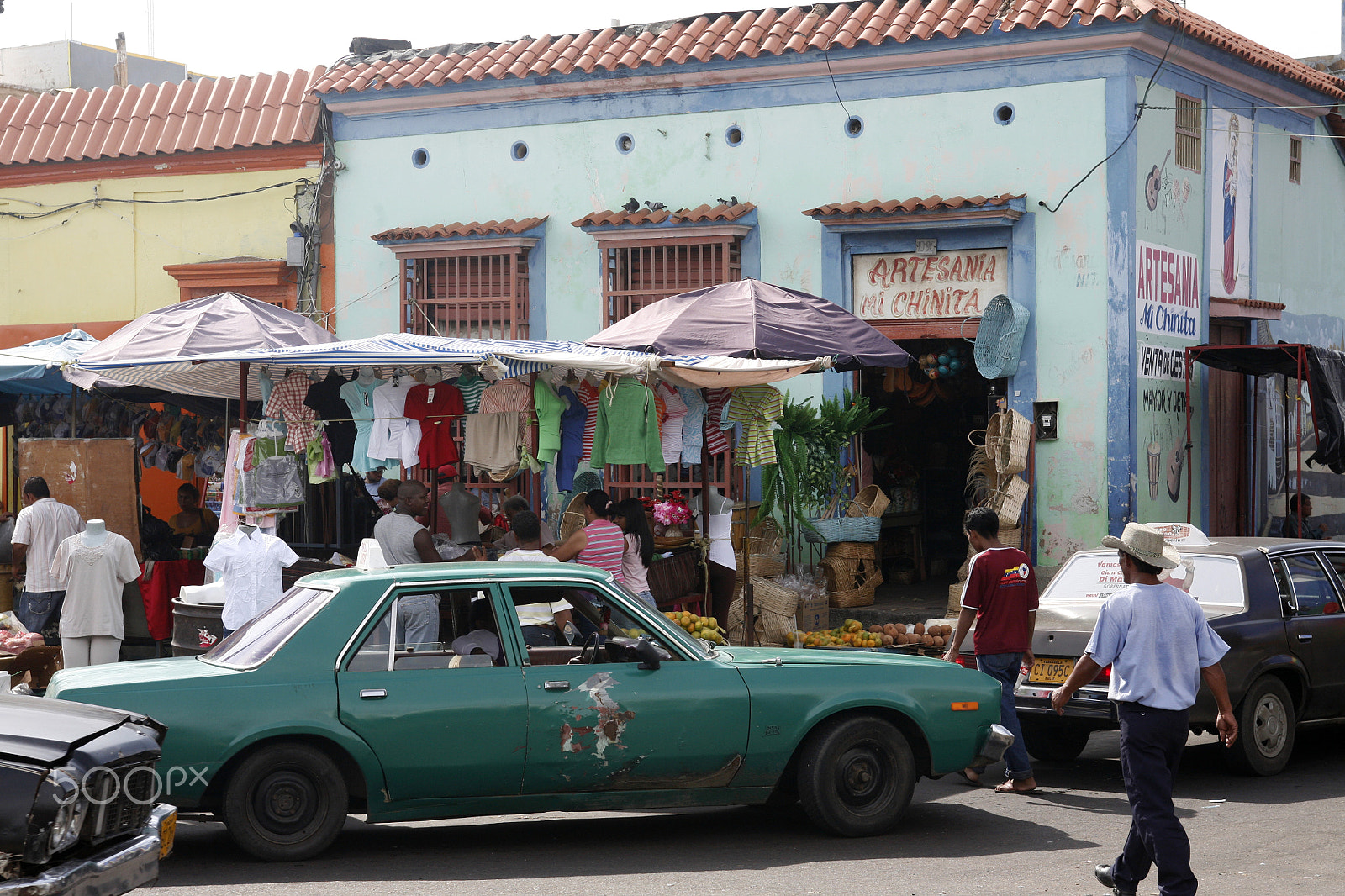 Canon EOS 5D + EF28-70mm f/2.8L USM sample photo. South america venezuela maracaibo town photography