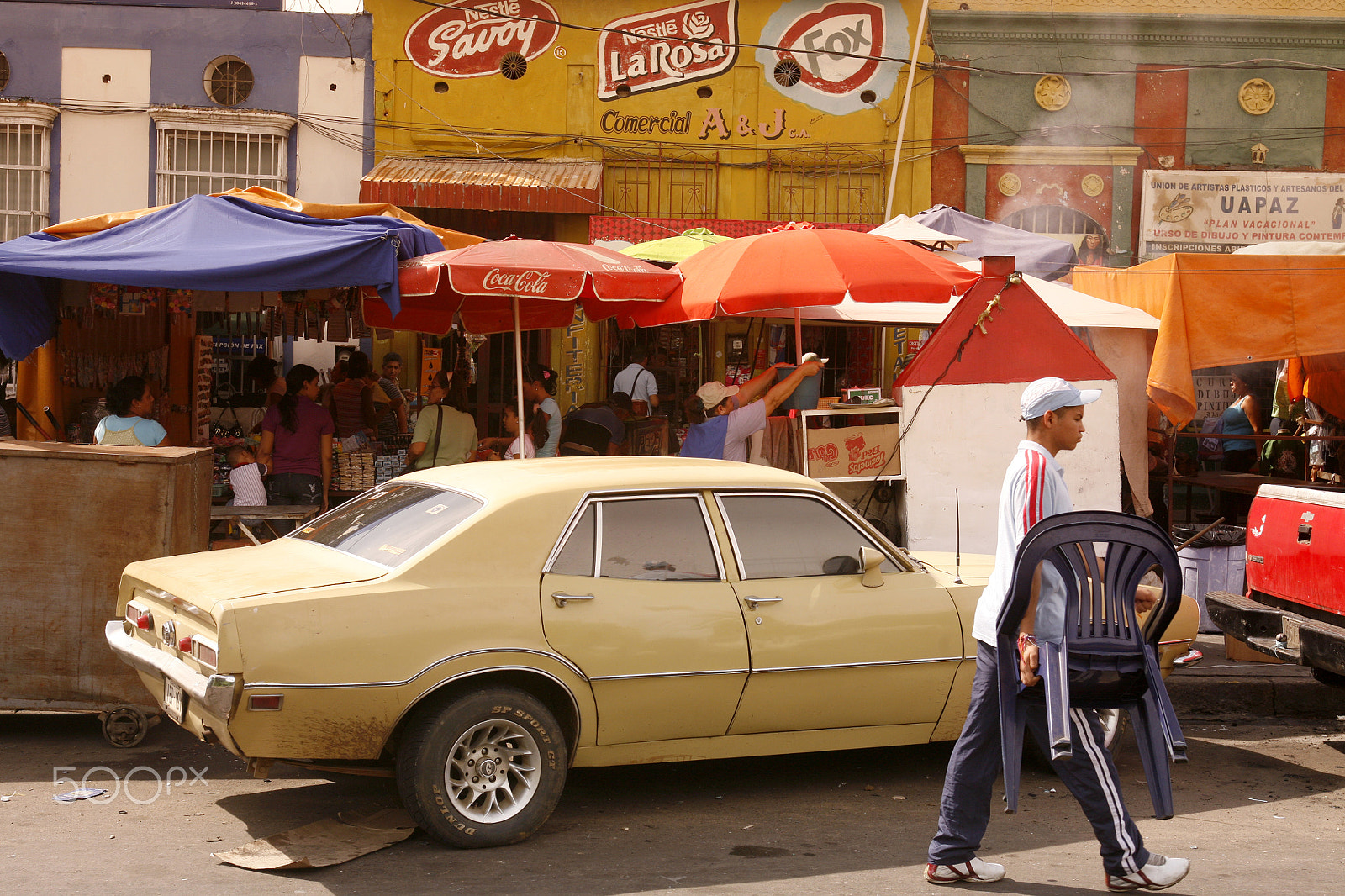 Canon EOS 5D + EF28-70mm f/2.8L USM sample photo. South america venezuela maracaibo town photography