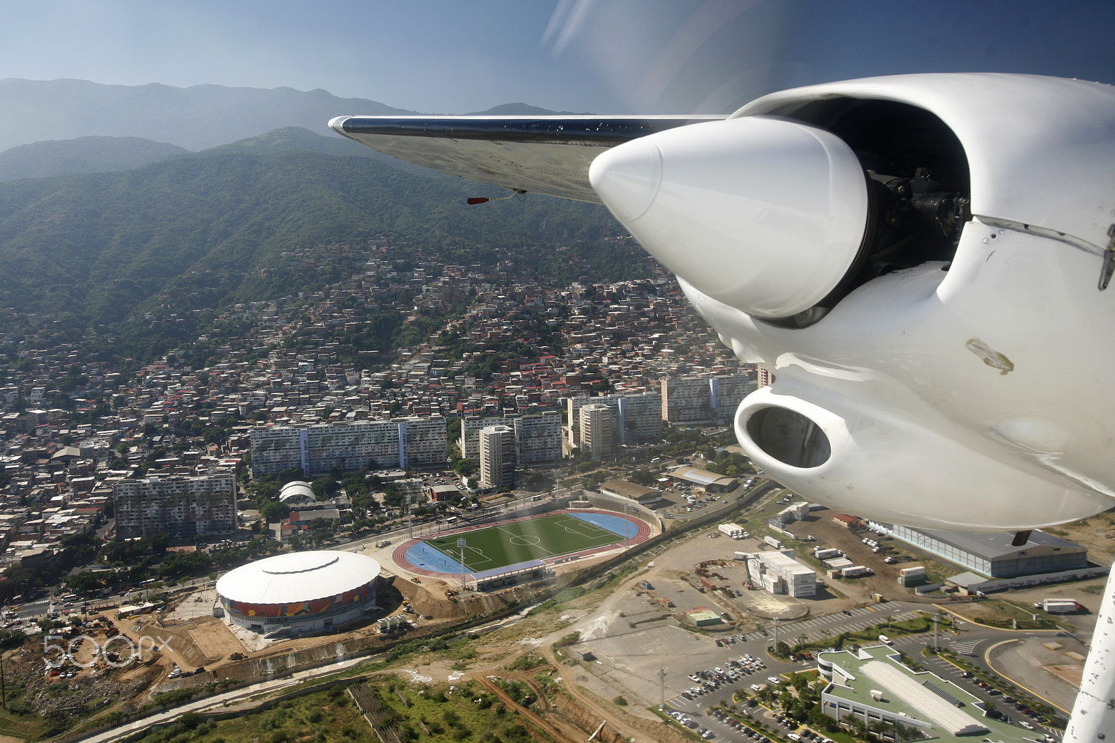 Canon EOS 5D + Canon EF 16-35mm F2.8L USM sample photo. South america venezuela caracas airport photography