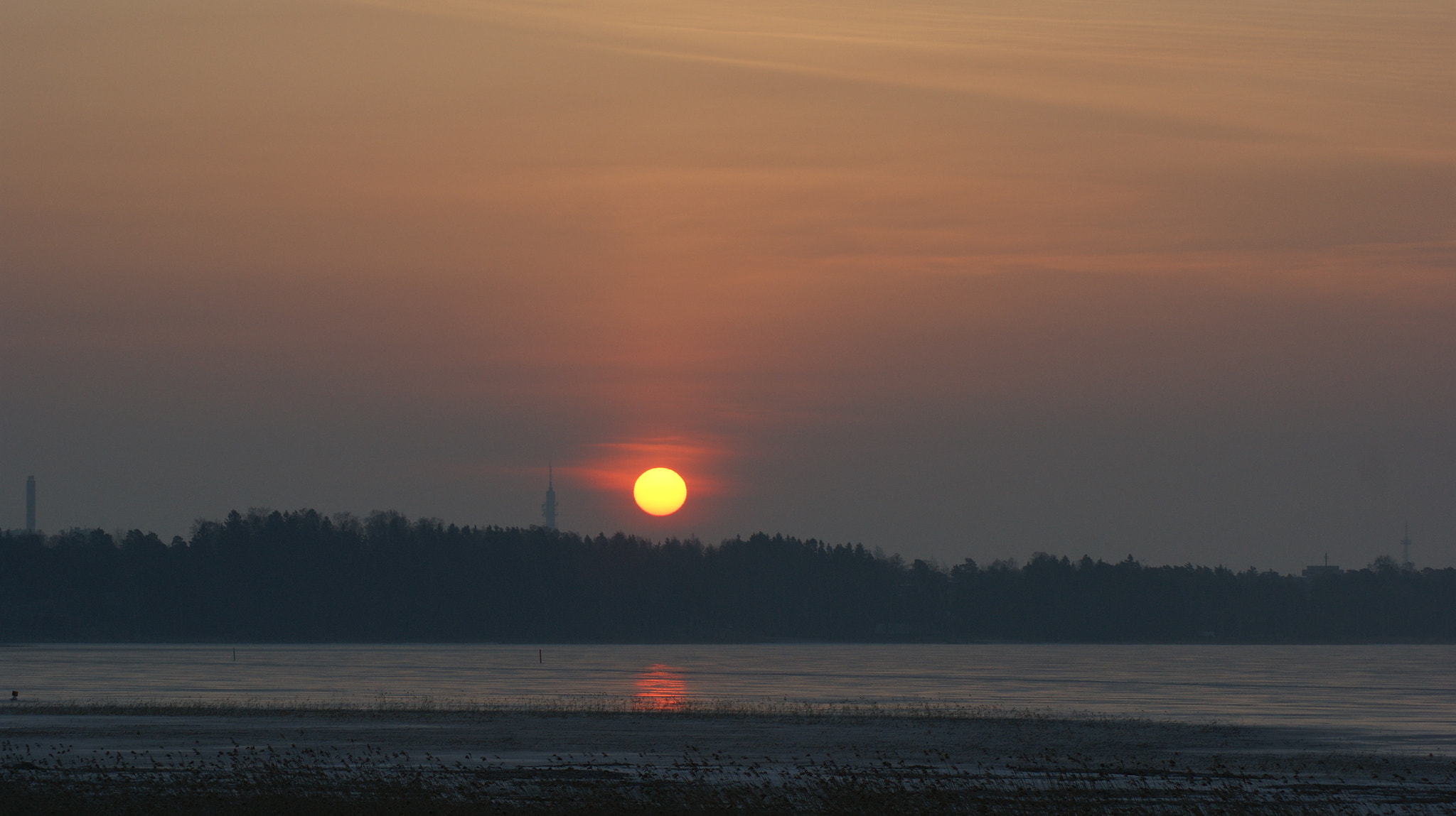 Sony Alpha DSLR-A350 sample photo. Yellow ball photography