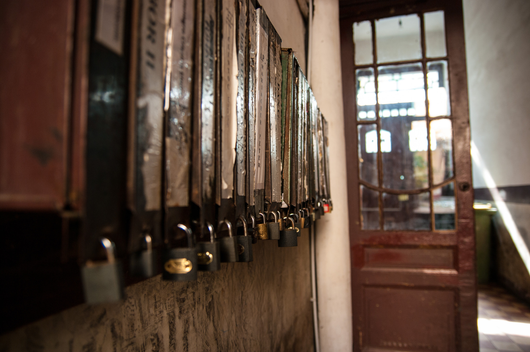 Pentax K20D sample photo. Mail security photography