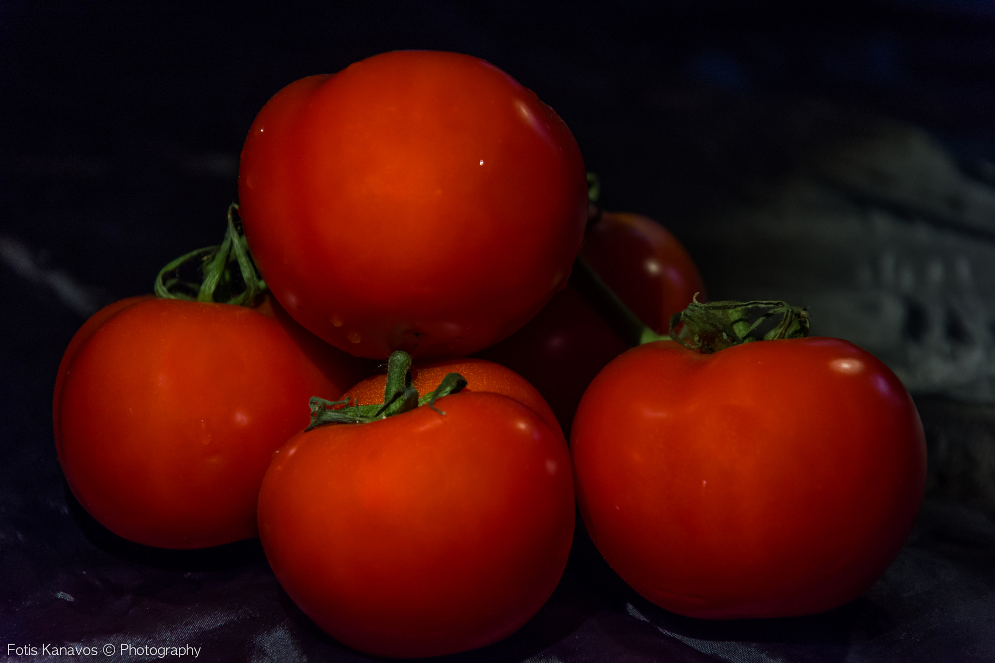 Nikon D7200 + AF-S VR DX 16-80mm f/2.8-4.0E ED sample photo. Tomatoes.. photography