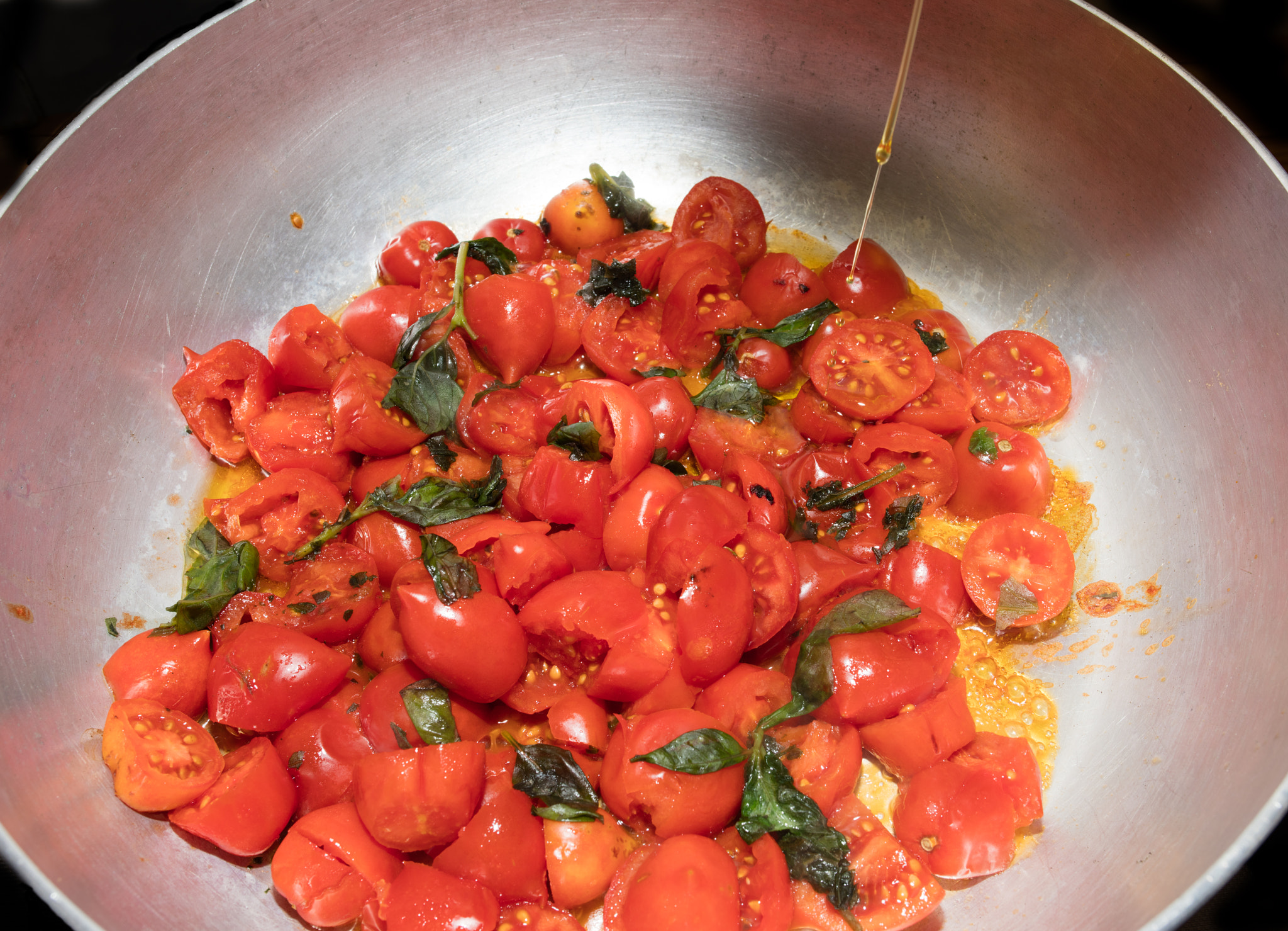 Sigma 35mm F1.4 DG HSM Art sample photo. Fresh tomato sauce photography