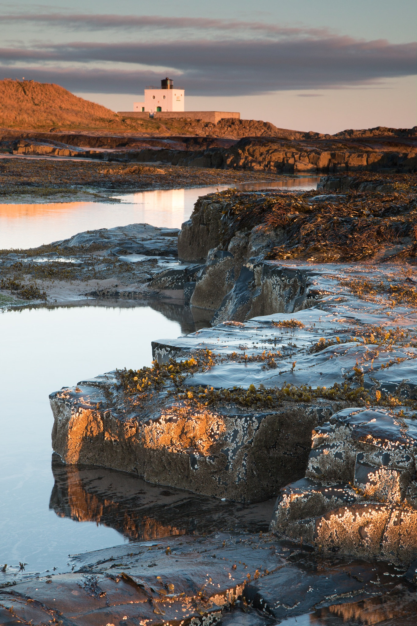 Canon EOS 70D + Canon EF-S 17-55mm F2.8 IS USM sample photo. Bamburgh beach photography