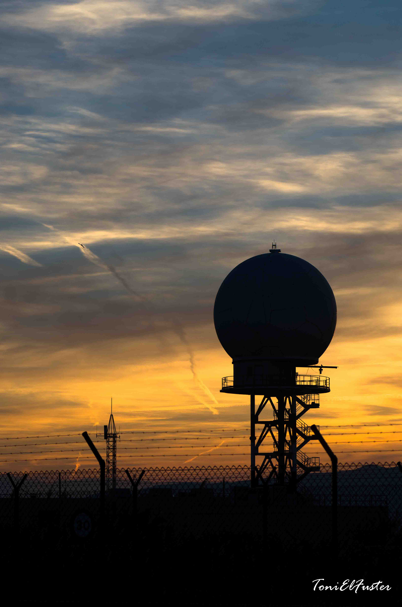 Pentax K-50 sample photo. Sunset at the airport photography