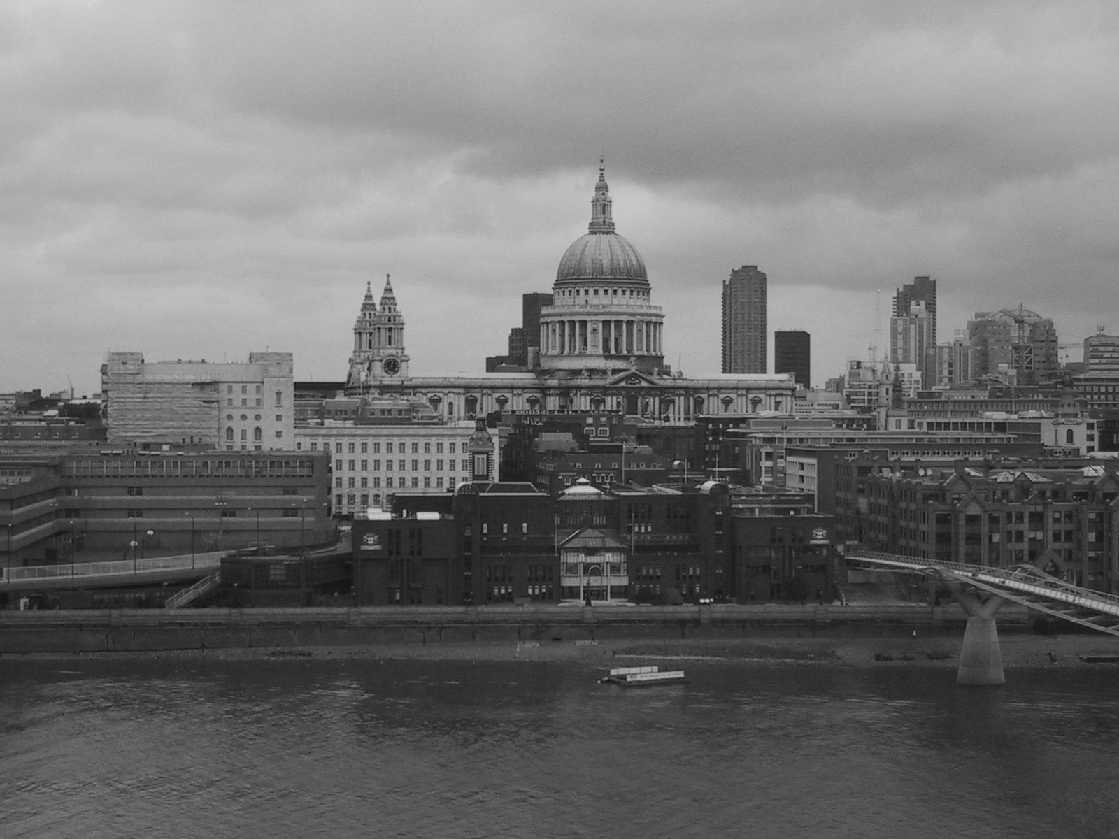Canon DIGITAL IXUS sample photo. London st. paul's cathedral photography