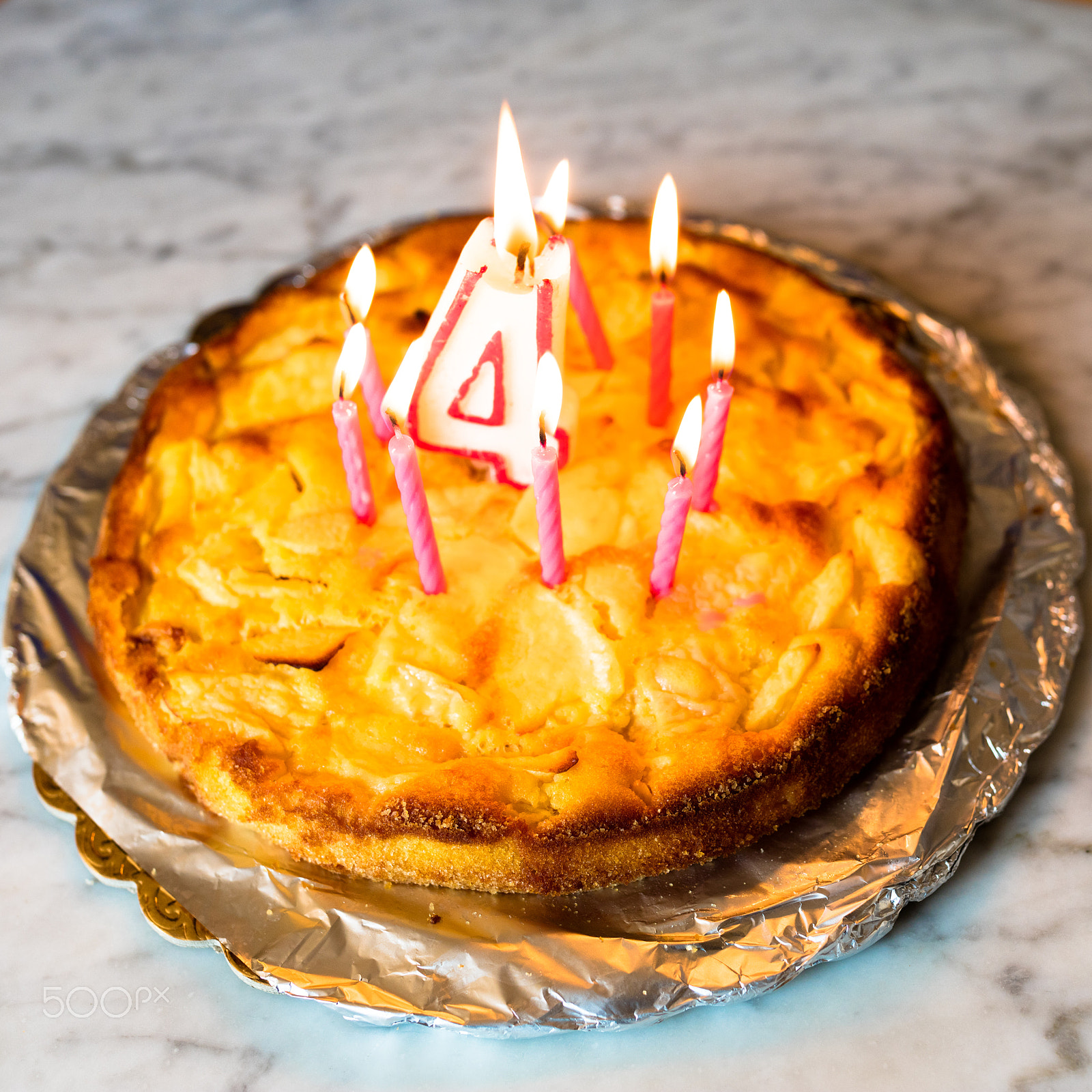 Sigma 35mm F1.4 DG HSM Art sample photo. Birthday cake photography