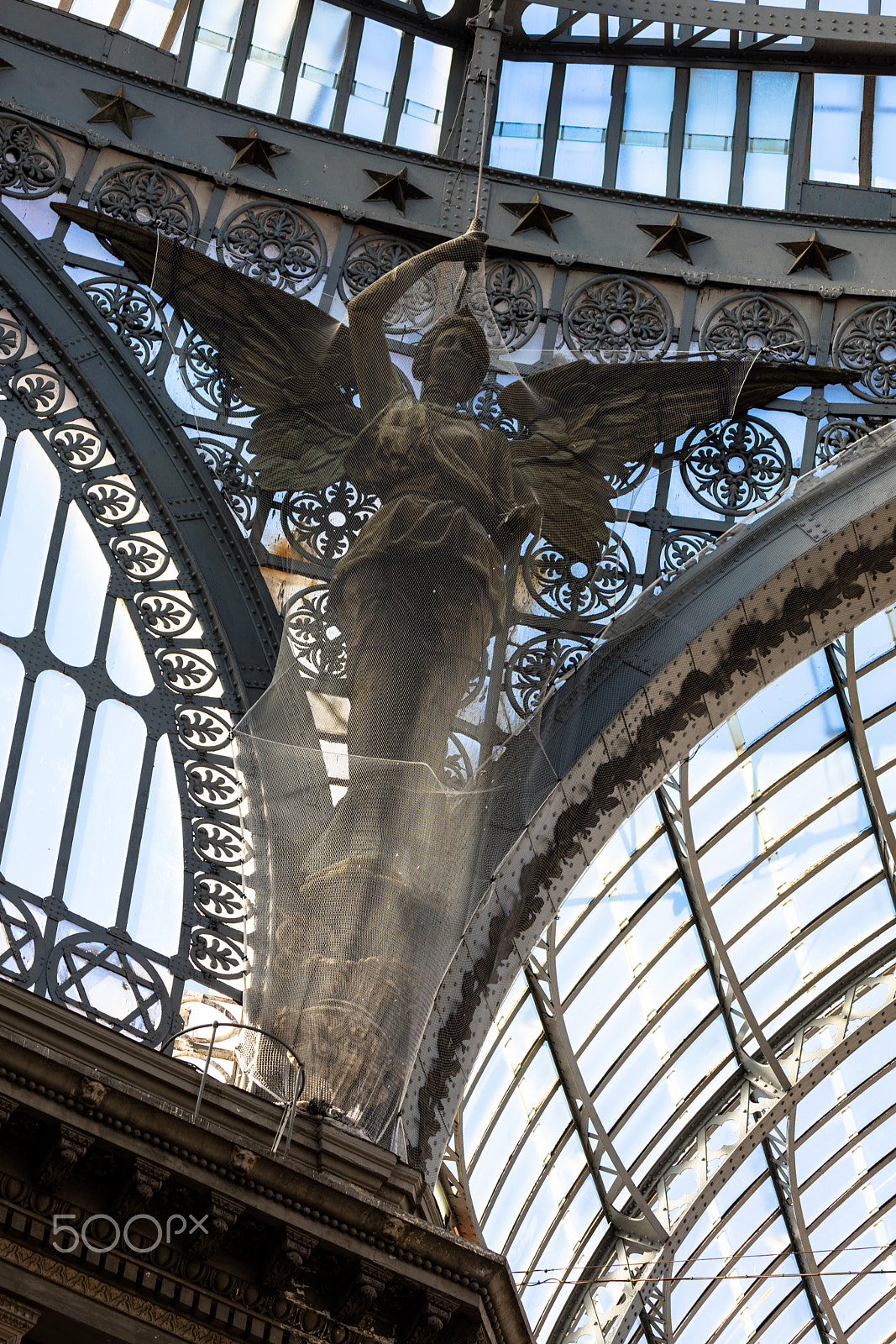 Tamron SP 150-600mm F5-6.3 Di VC USD sample photo. Gallery umberto i, naples , italy photography