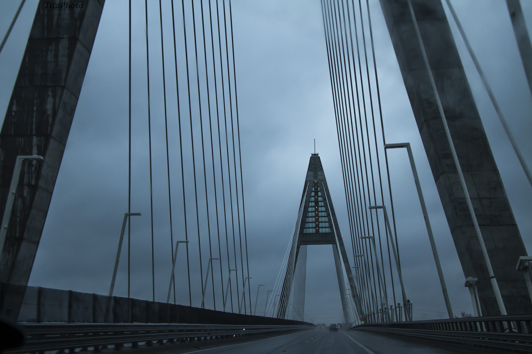 Canon EF-S 18-135mm F3.5-5.6 IS STM sample photo. Megyeri bridge photography