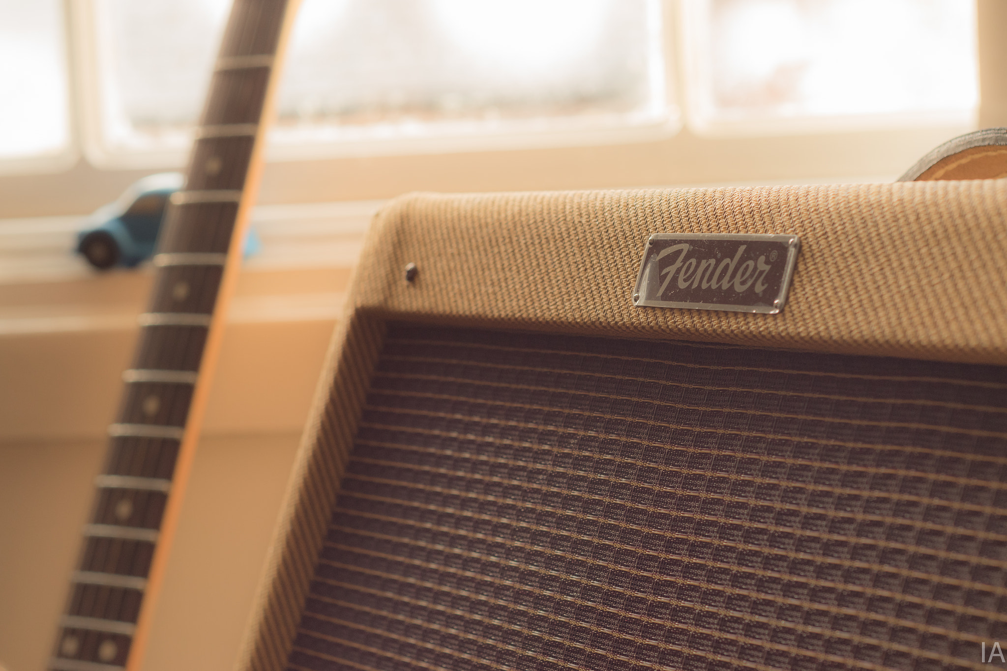 Nikon D5500 + Nikon AF Nikkor 50mm F1.8D sample photo. Face the music photography