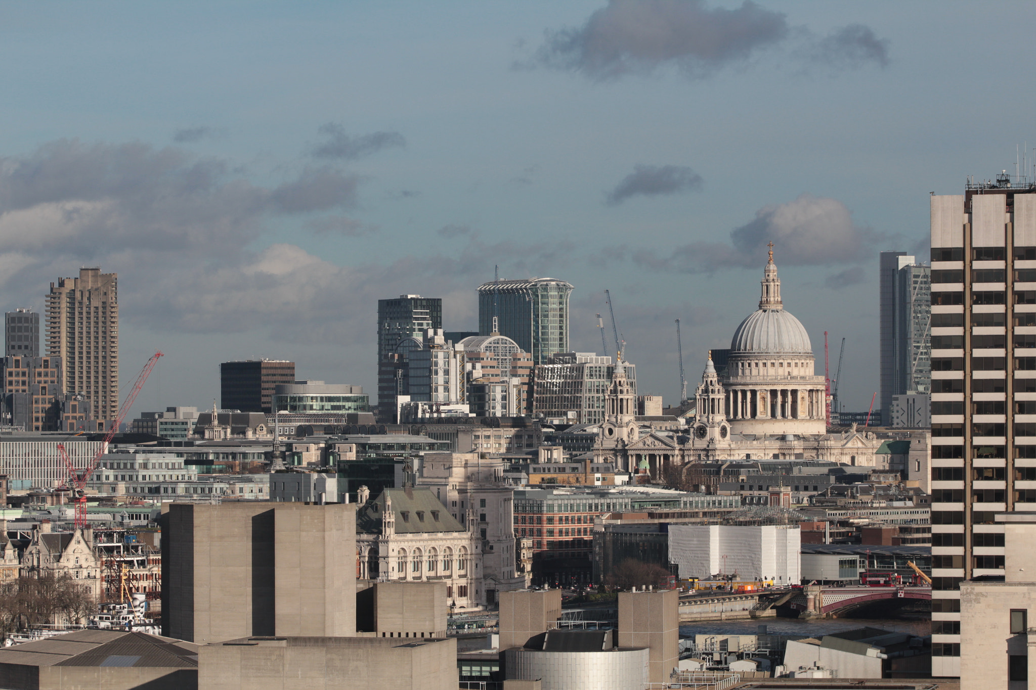 Sigma 105mm F2.8 EX DG OS HSM sample photo. London photography