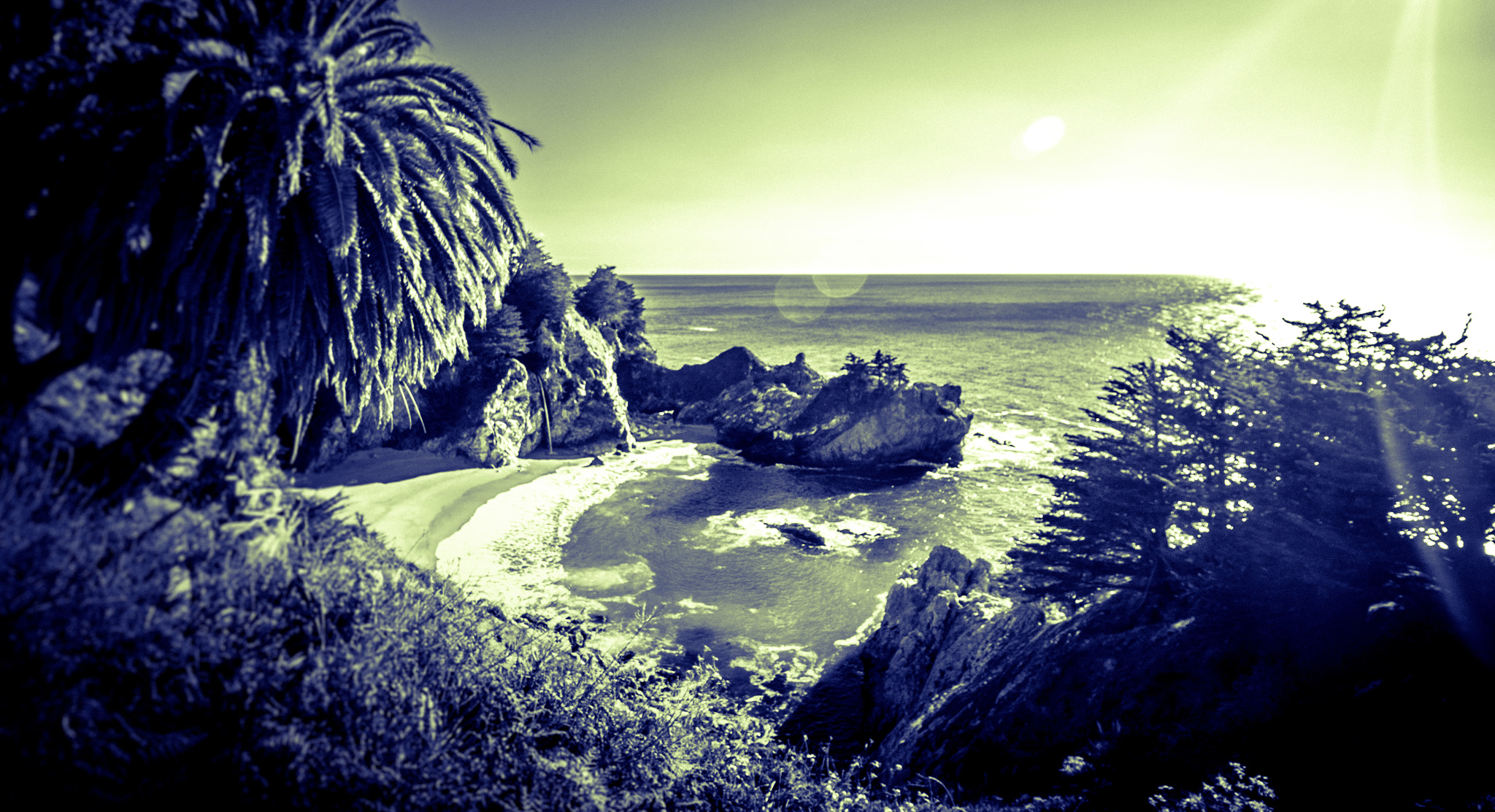 Canon EF-S 10-18mm F4.5–5.6 IS STM sample photo. Pfiepher beach, big sur split tone photography