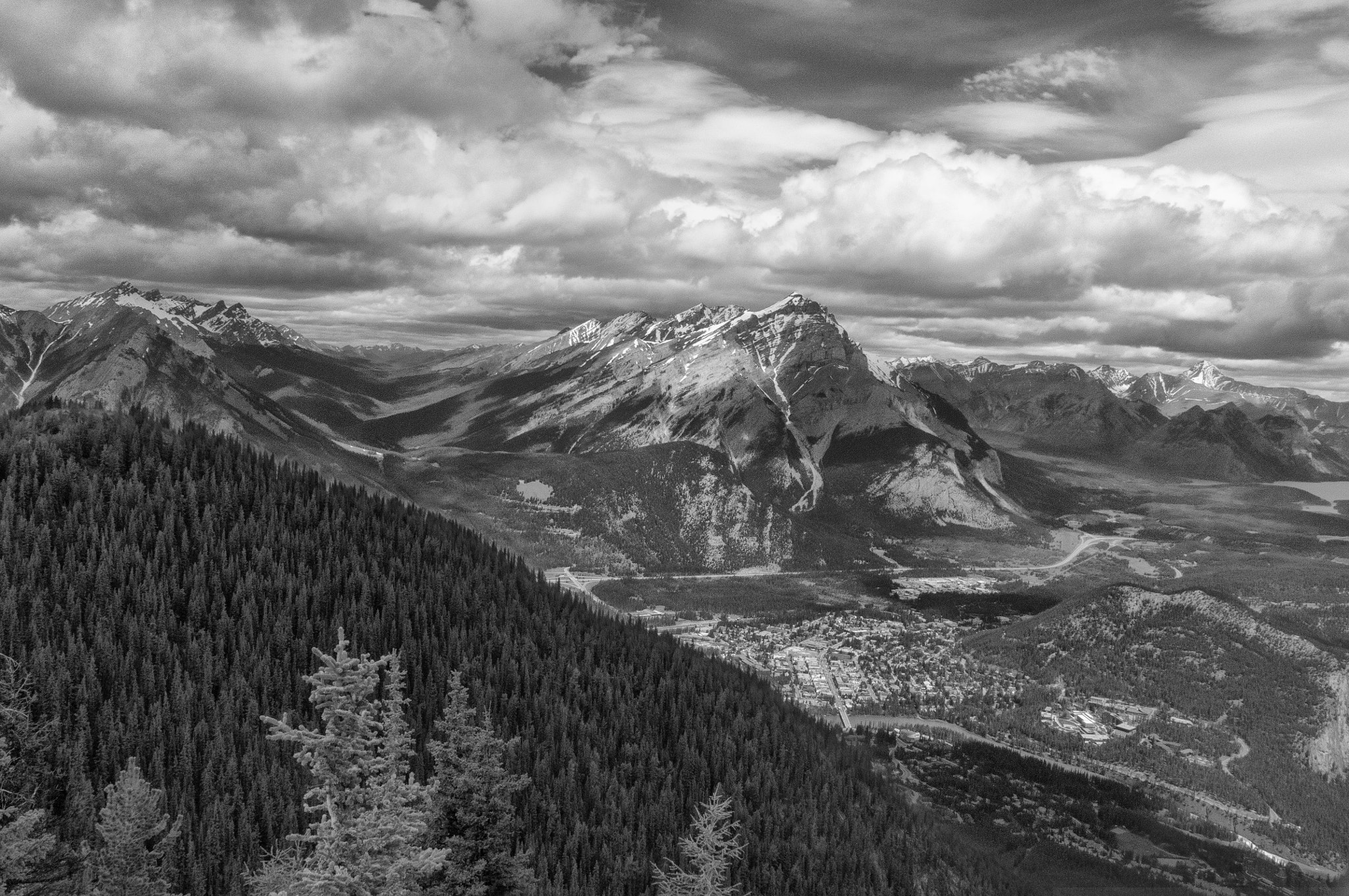 Sigma 17-70mm F2.8-4 DC Macro OS HSM sample photo. Banff, canada area photography