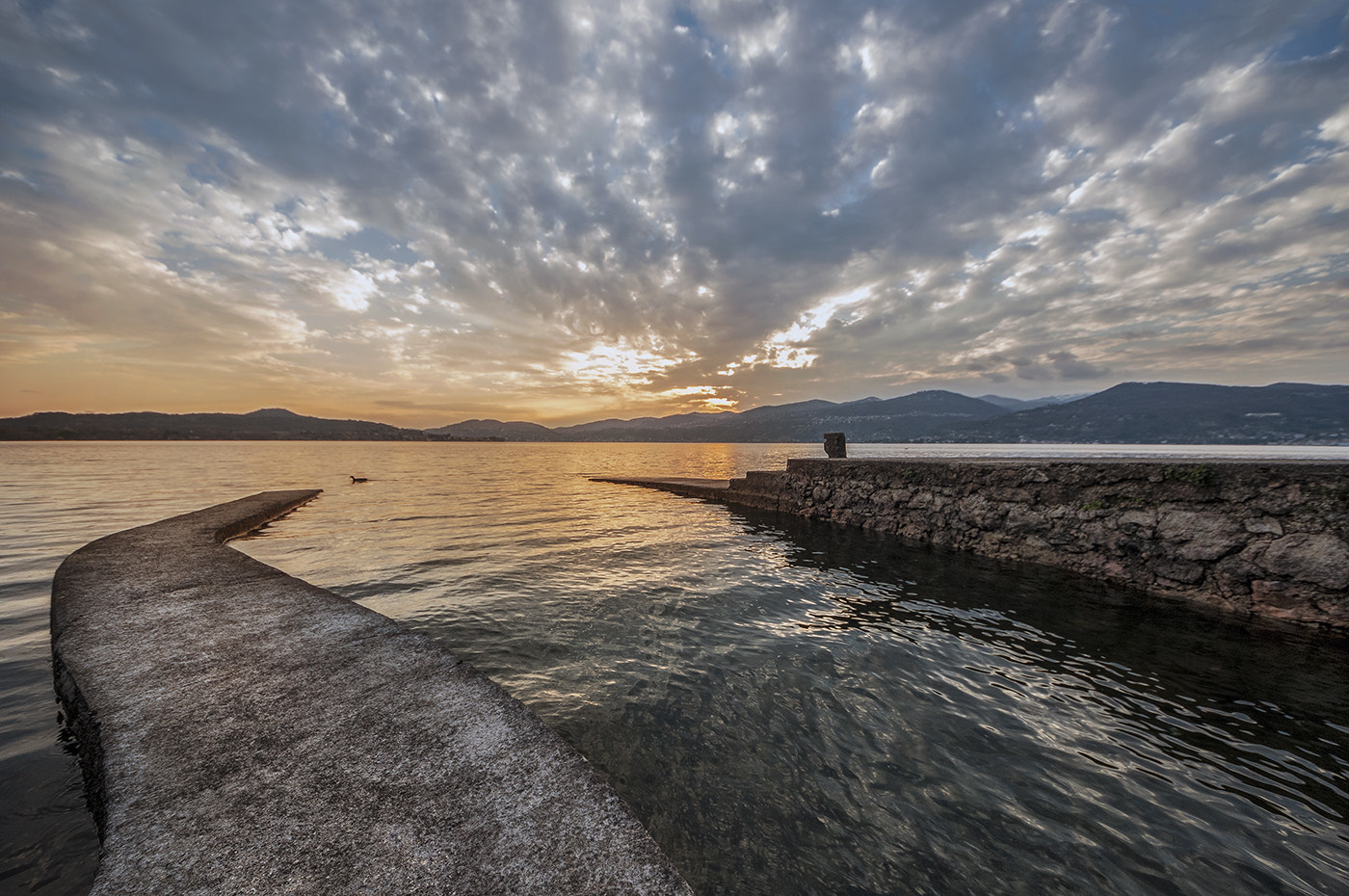 Sigma 8-16mm F4.5-5.6 DC HSM sample photo. Ispra lago maggiore photography