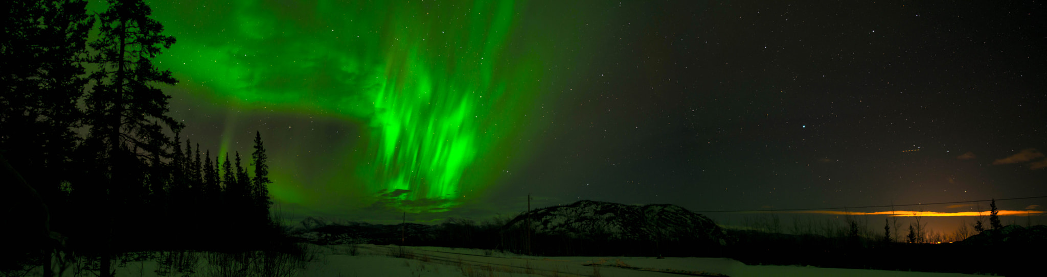 Samyang 12mm F2.8 ED AS NCS Fisheye sample photo. Beautiful northern auroras photography