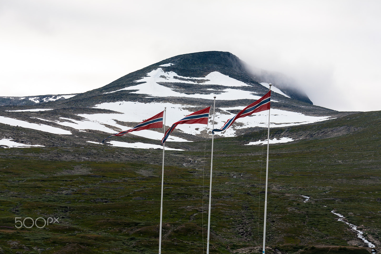 Canon EOS 5D + Canon EF 70-300mm F4-5.6 IS USM sample photo. Tundra with flags photography