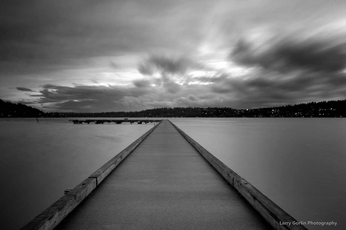 AF Zoom-Nikkor 28-70mm f/3.5-4.5D sample photo. Pier photography