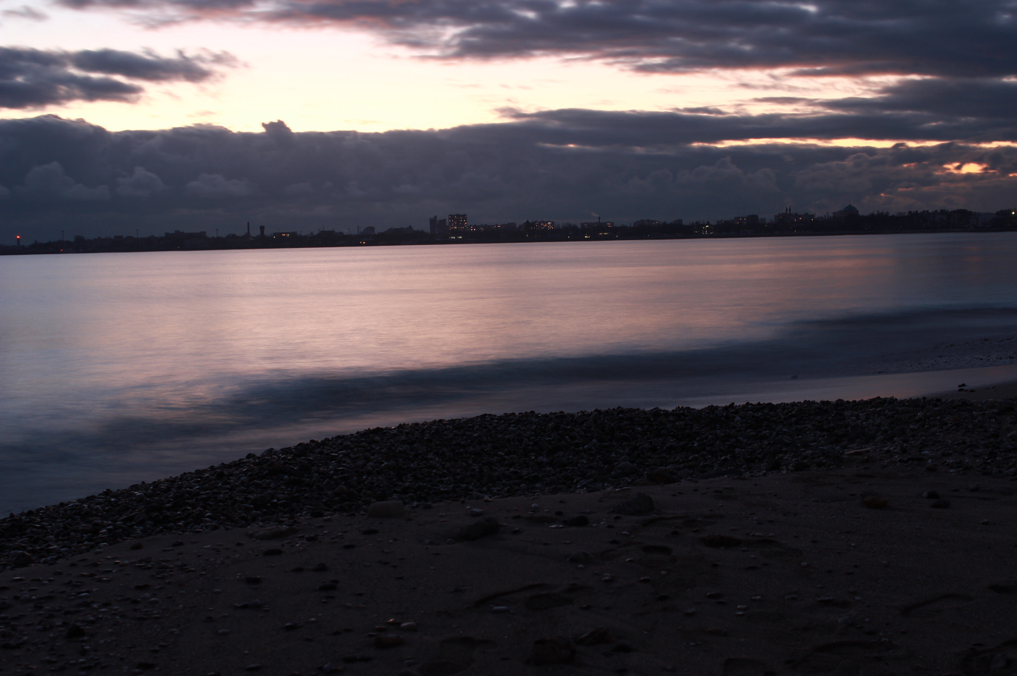Canon EF-S 18-55mm F3.5-5.6 IS II sample photo. Sea photography