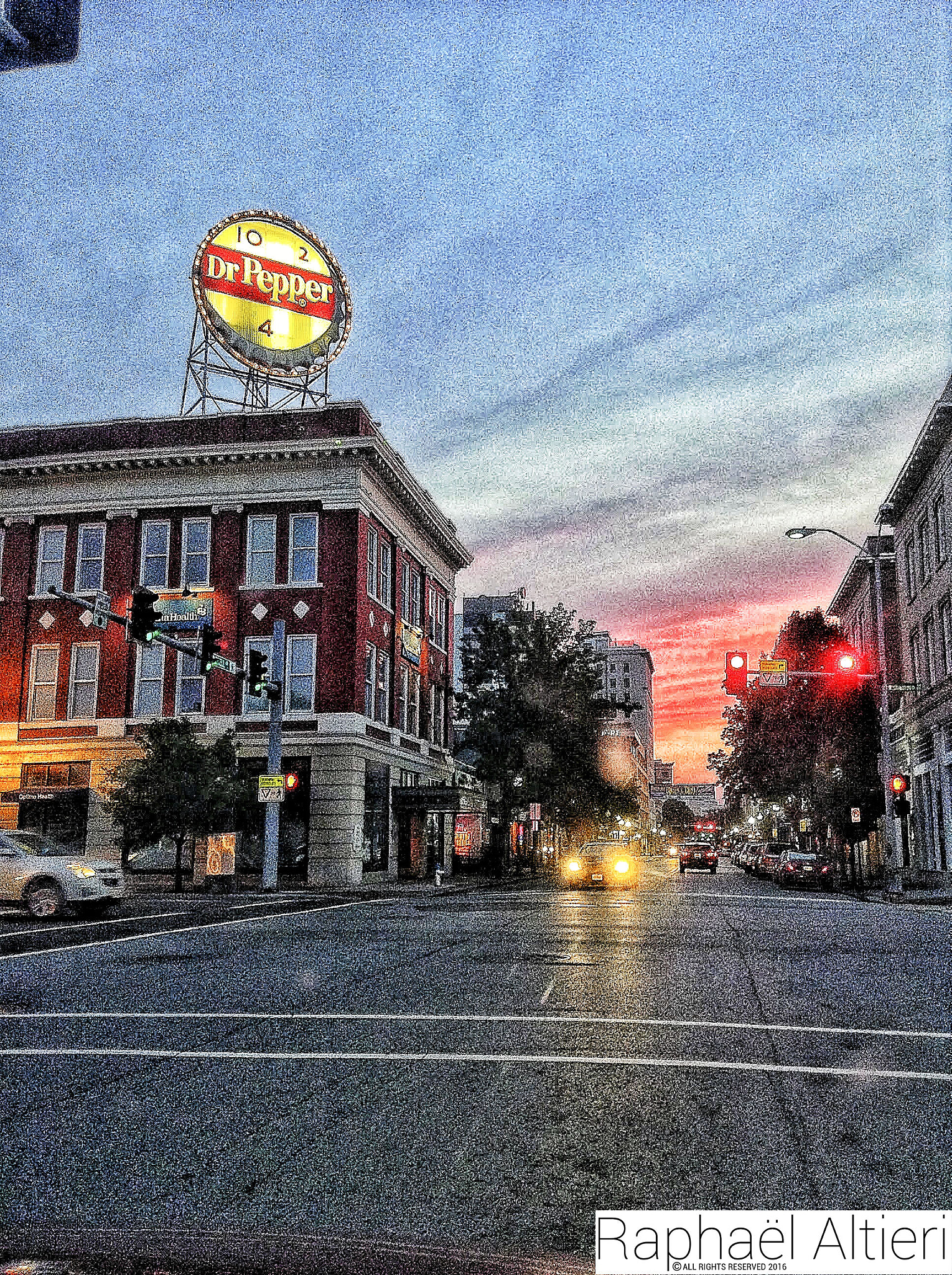 iPod touch back camera 3.3mm f/2.4 sample photo. Drpepper roanoke´s sign photography