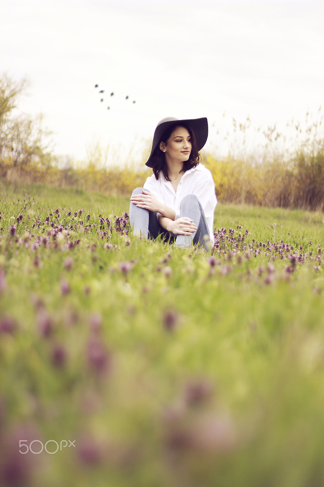 Canon EOS 600D (Rebel EOS T3i / EOS Kiss X5) + Canon EF 50mm F1.8 II sample photo. She is perfect photography