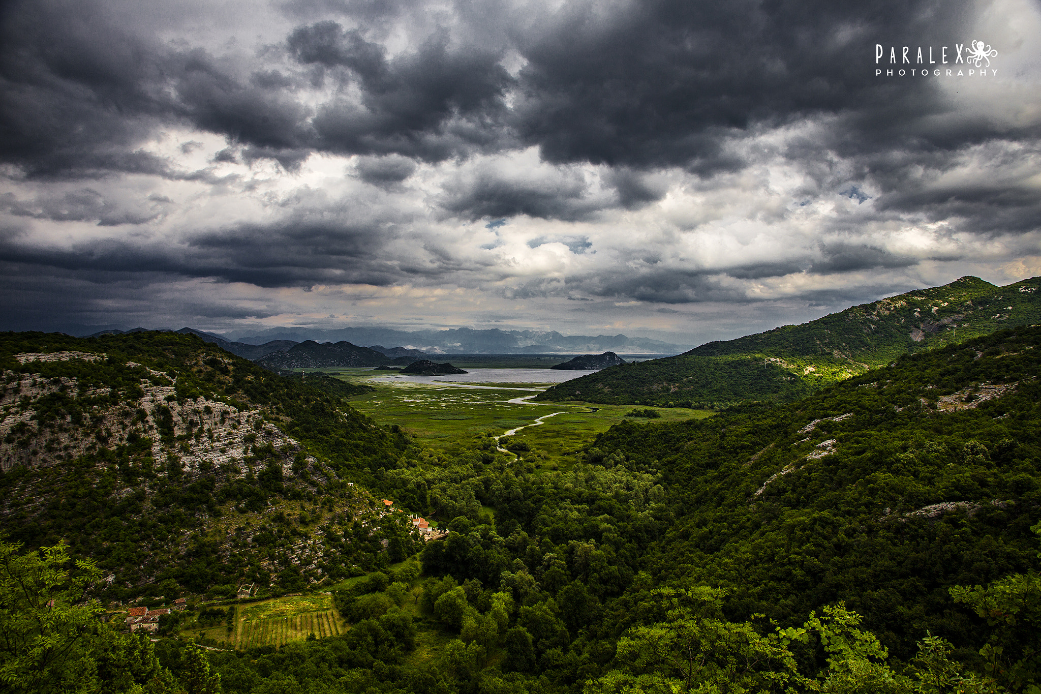 Canon EF 20-35mm F3.5-4.5 USM sample photo. Green valley photography