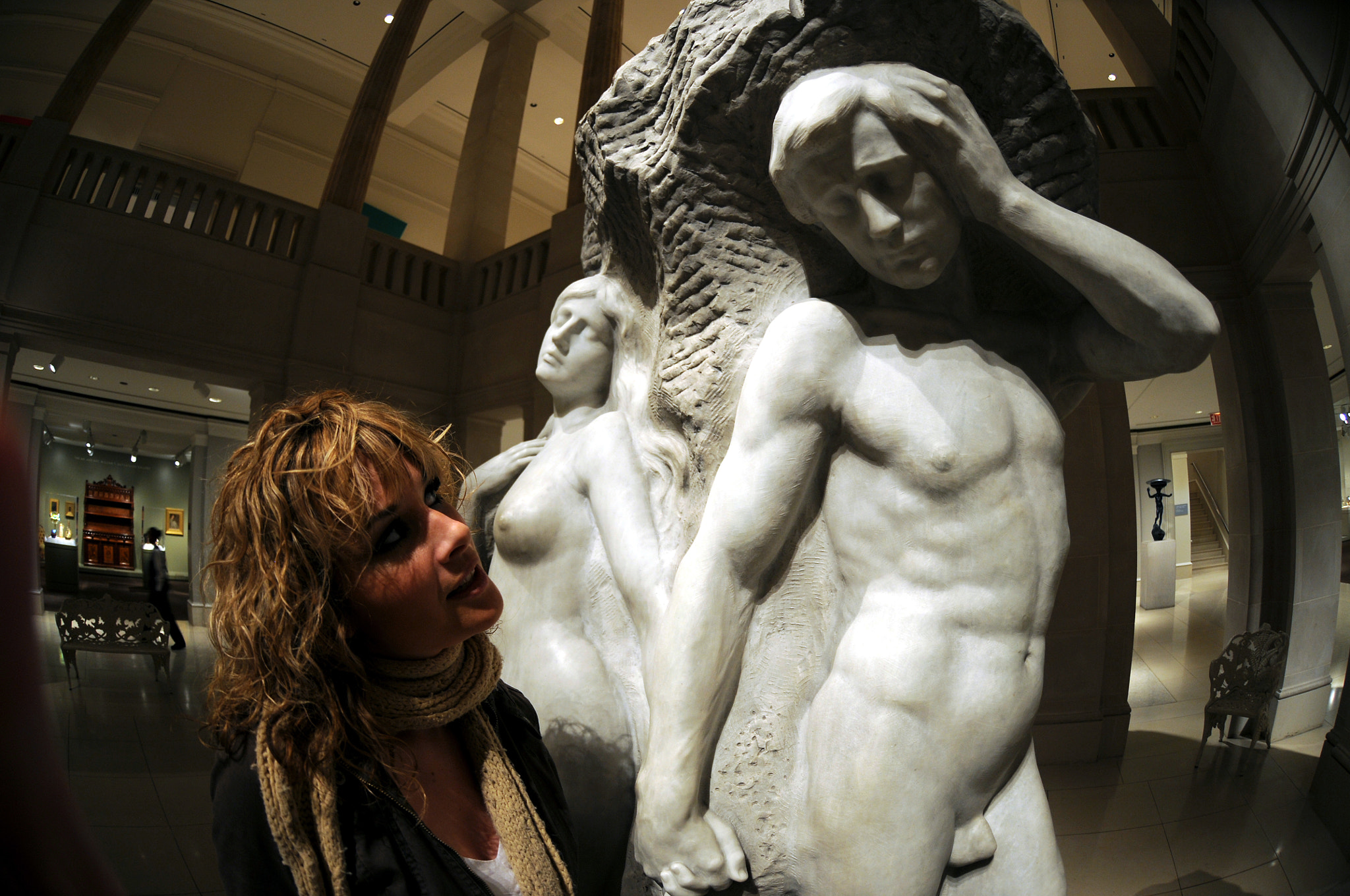 Nikon AF DX Fisheye-Nikkor 10.5mm F2.8G ED sample photo. Woman and nude sculpture photography