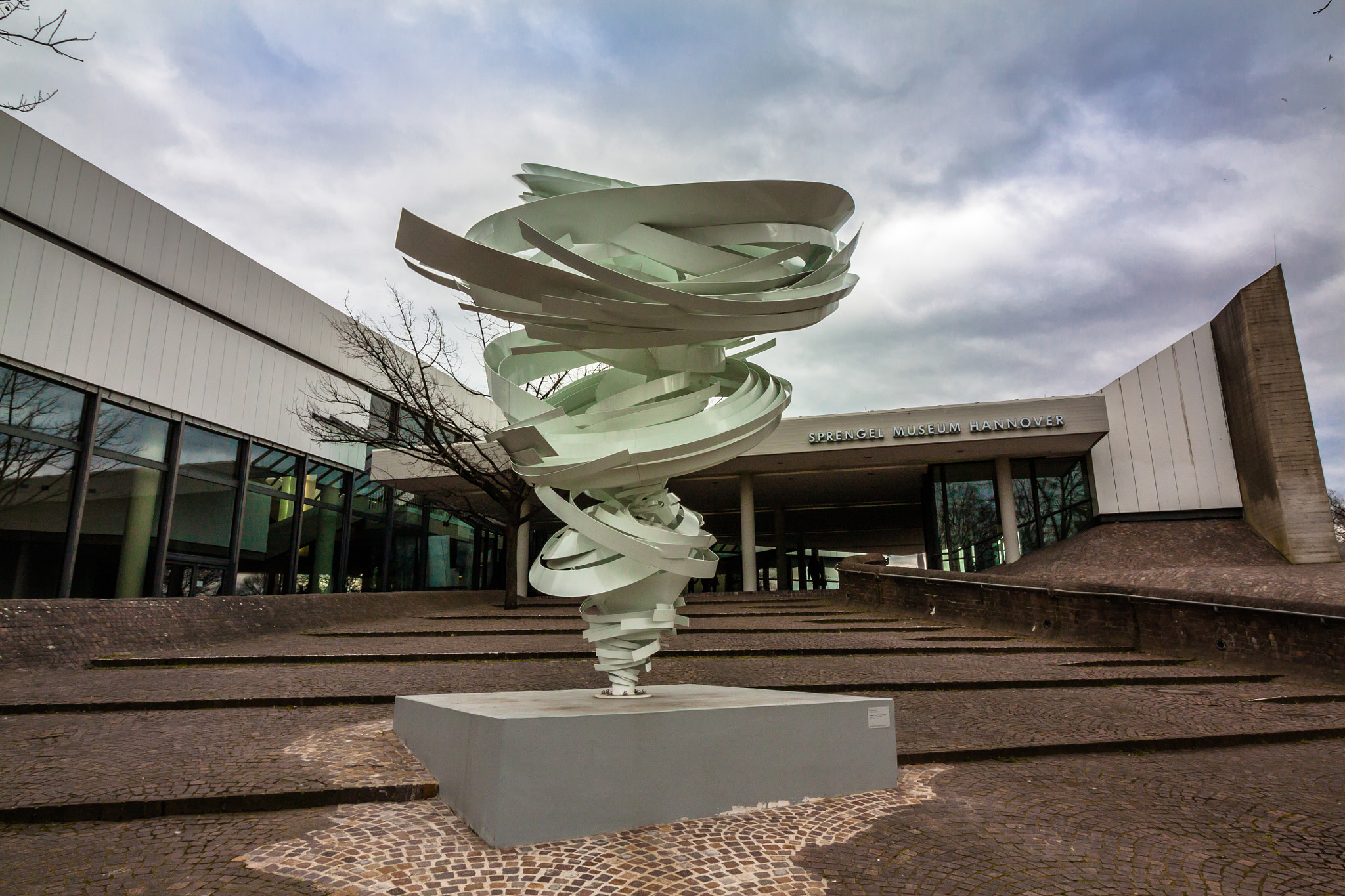 Canon EF-S 10-18mm F4.5–5.6 IS STM sample photo. Hannover alice aycock - another twister photography