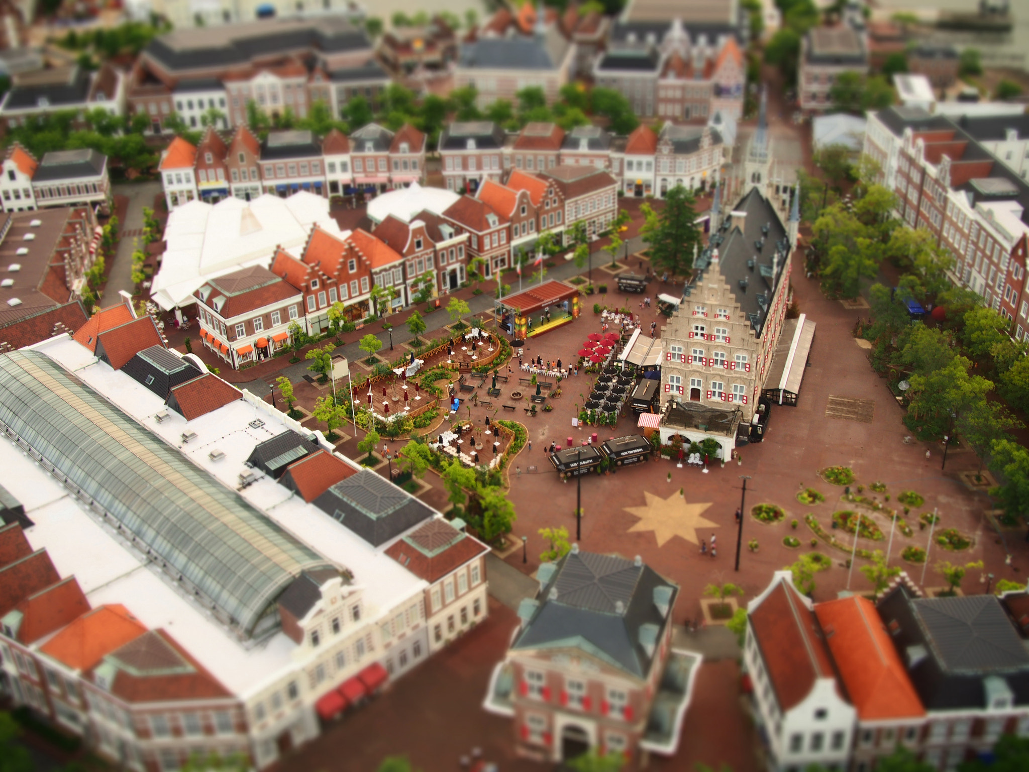 Olympus PEN E-PM2 + Panasonic Lumix G 20mm F1.7 ASPH sample photo. Holland? in japan photography