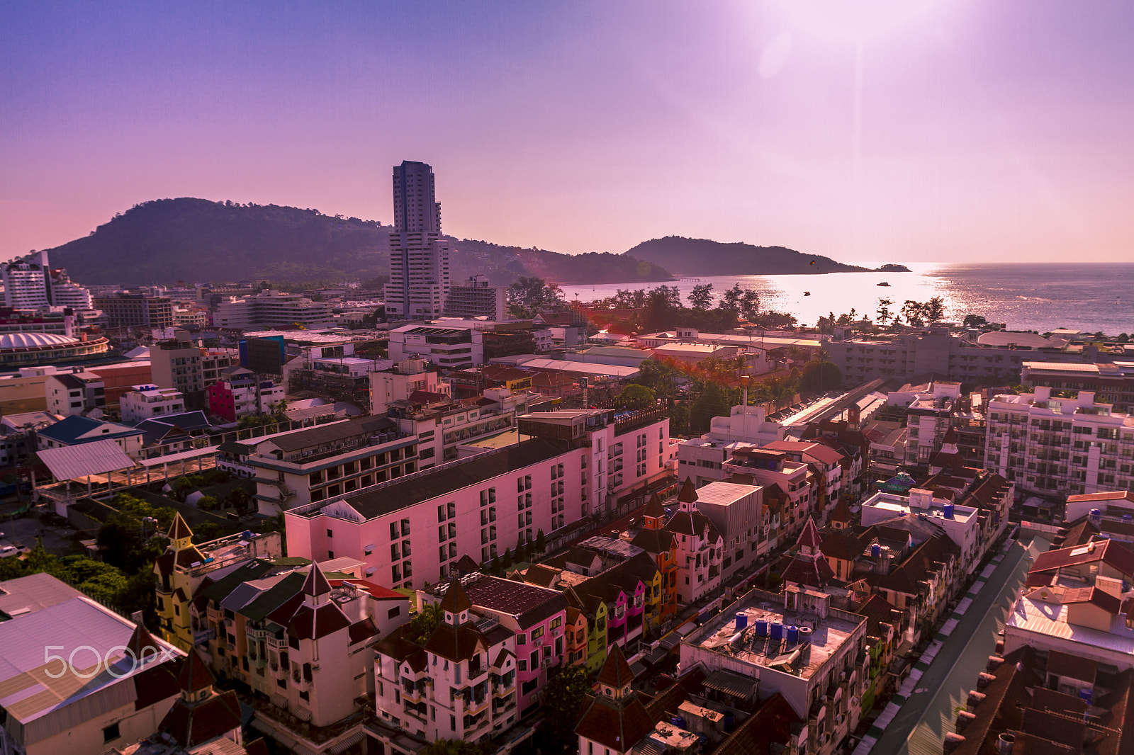 Canon EF 16-35mm F2.8L USM sample photo. Sunset over patong photography