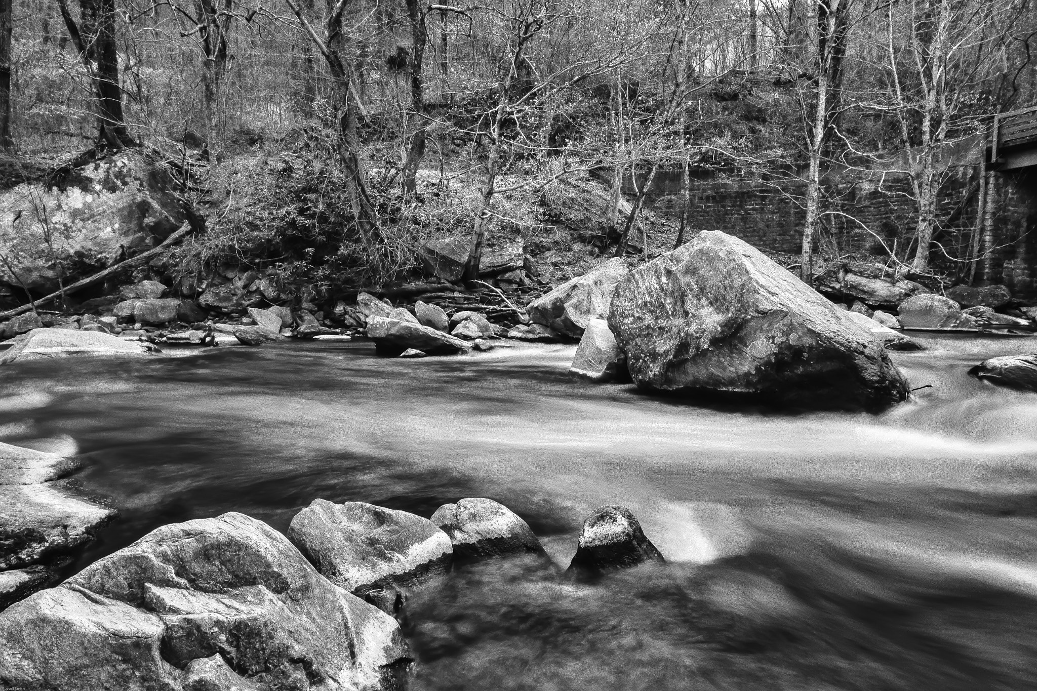 Canon EOS 100D (EOS Rebel SL1 / EOS Kiss X7) sample photo. Rushing water photography