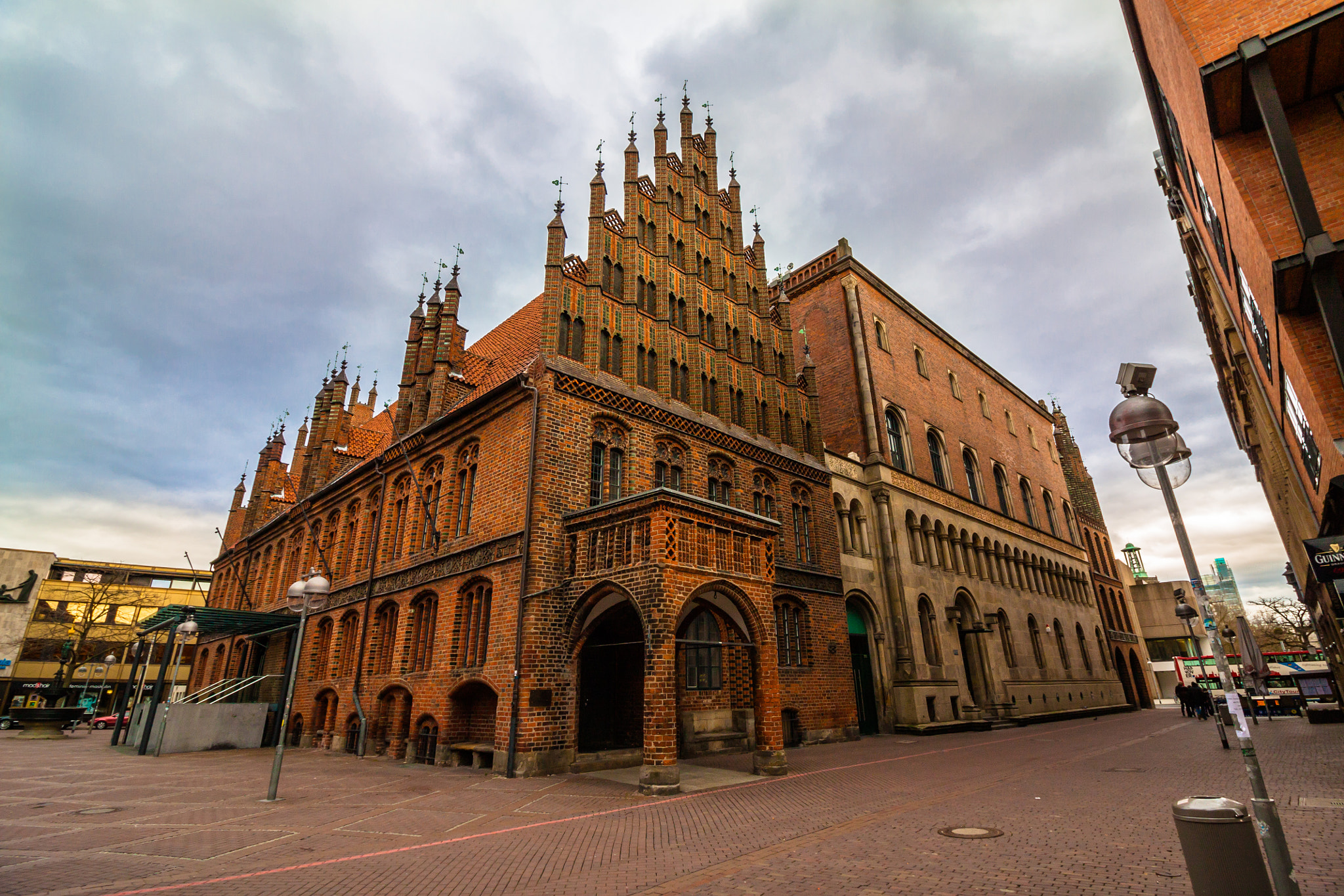 Canon EF-S 10-18mm F4.5–5.6 IS STM sample photo. Hannover altes rathaus am markte photography