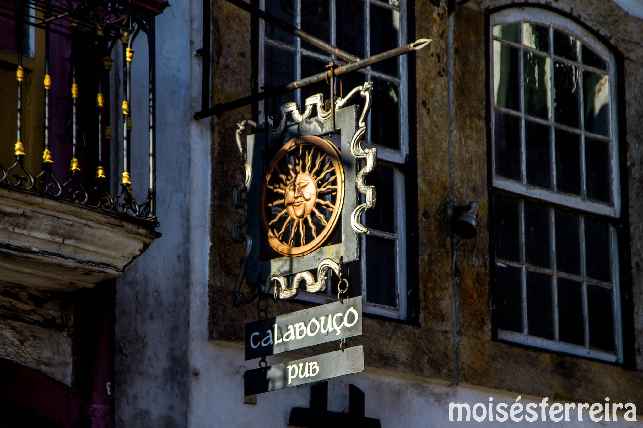 Sigma 18-125mm f/3.5-5.6 DC IF ASP sample photo. Calabouço pub photography