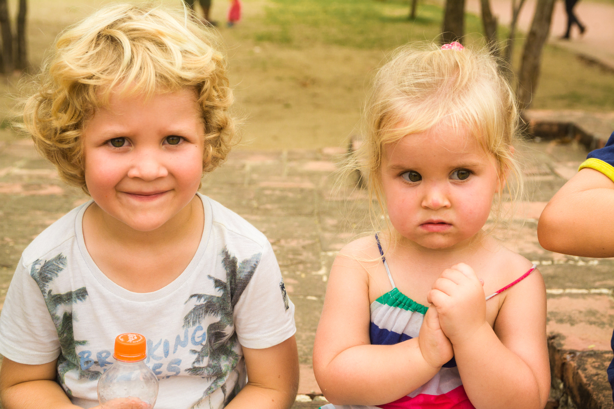 Sigma 17-70mm F2.8-4 DC Macro OS HSM | C sample photo. Daughter and son. photography