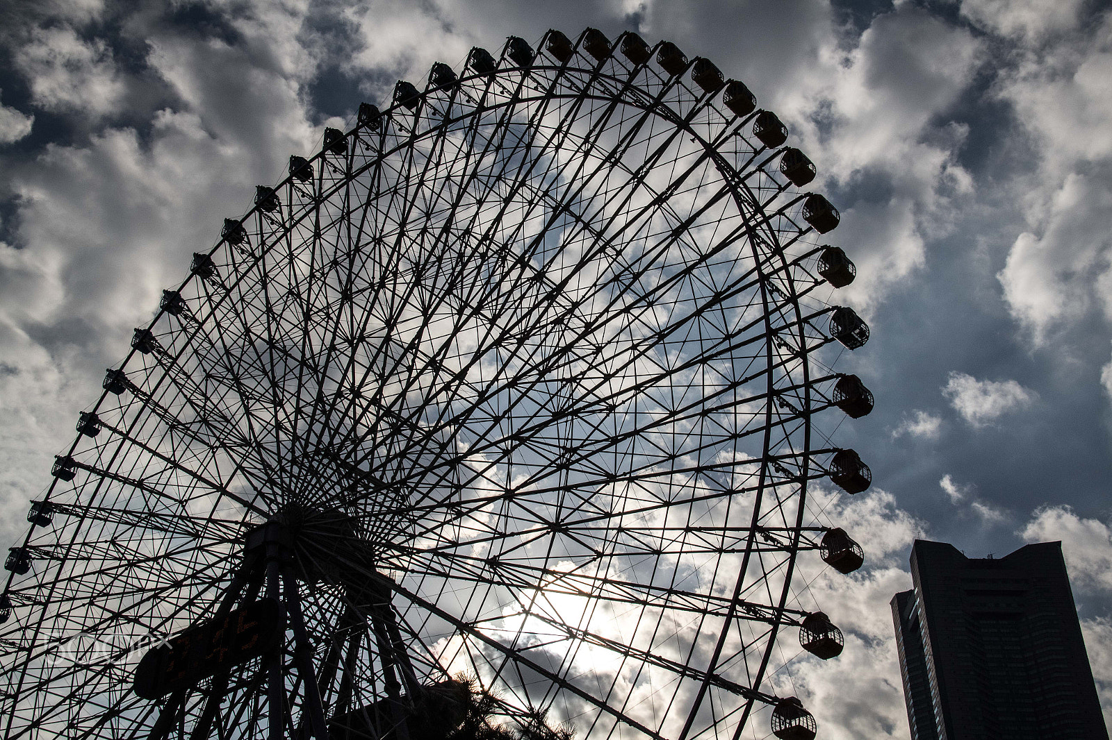 Canon EOS M2 sample photo. Yokohama ferris wheel photography