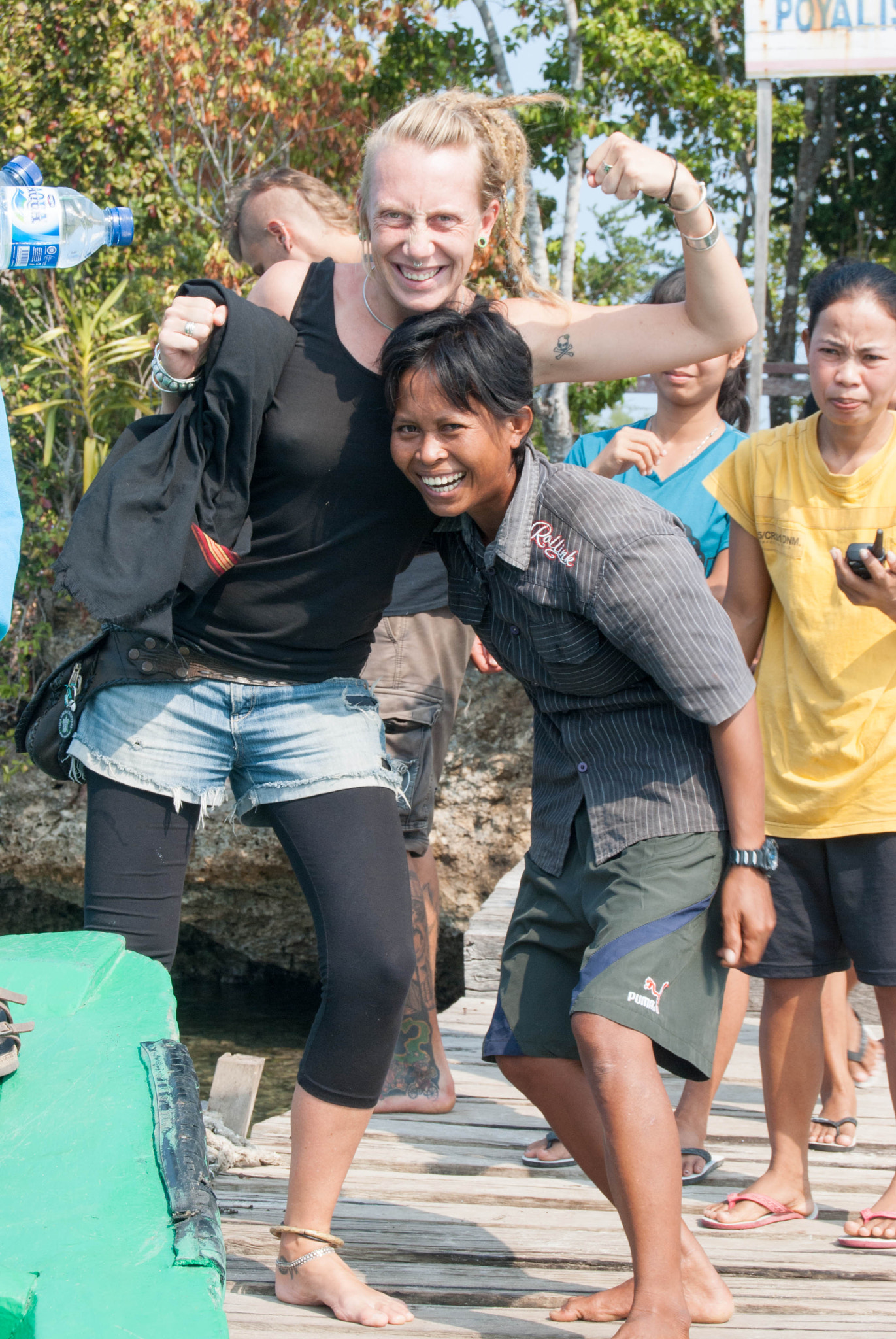 Nikon D60 sample photo. Deutch tourist with poyalisa island guide photography