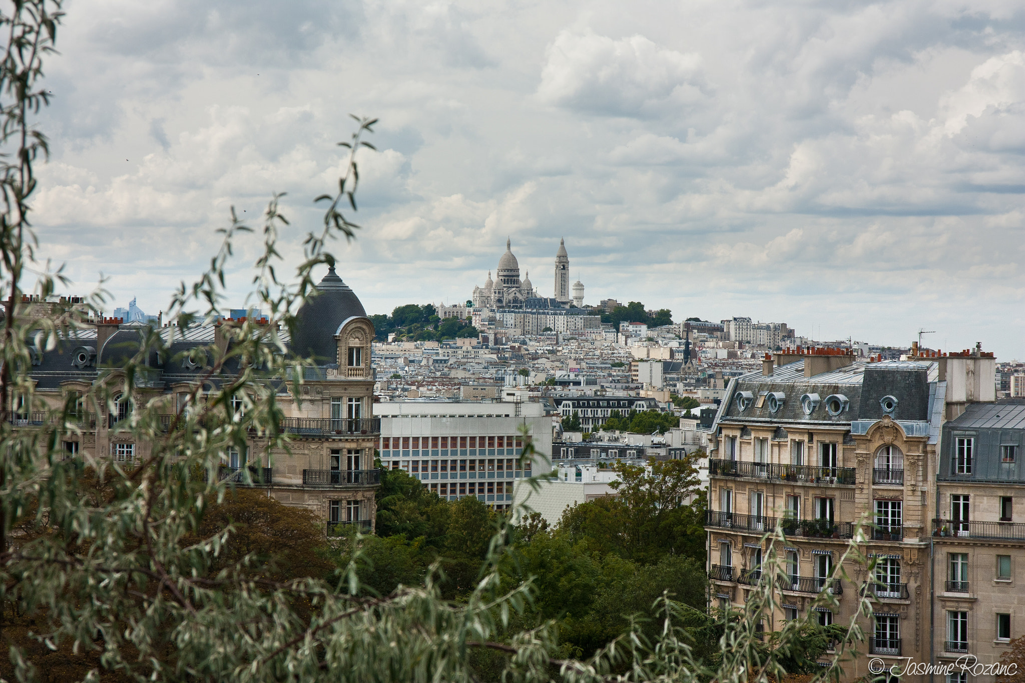 Sigma 17-70mm F2.8-4 DC Macro OS HSM sample photo. Paris from buttes-chaumont photography