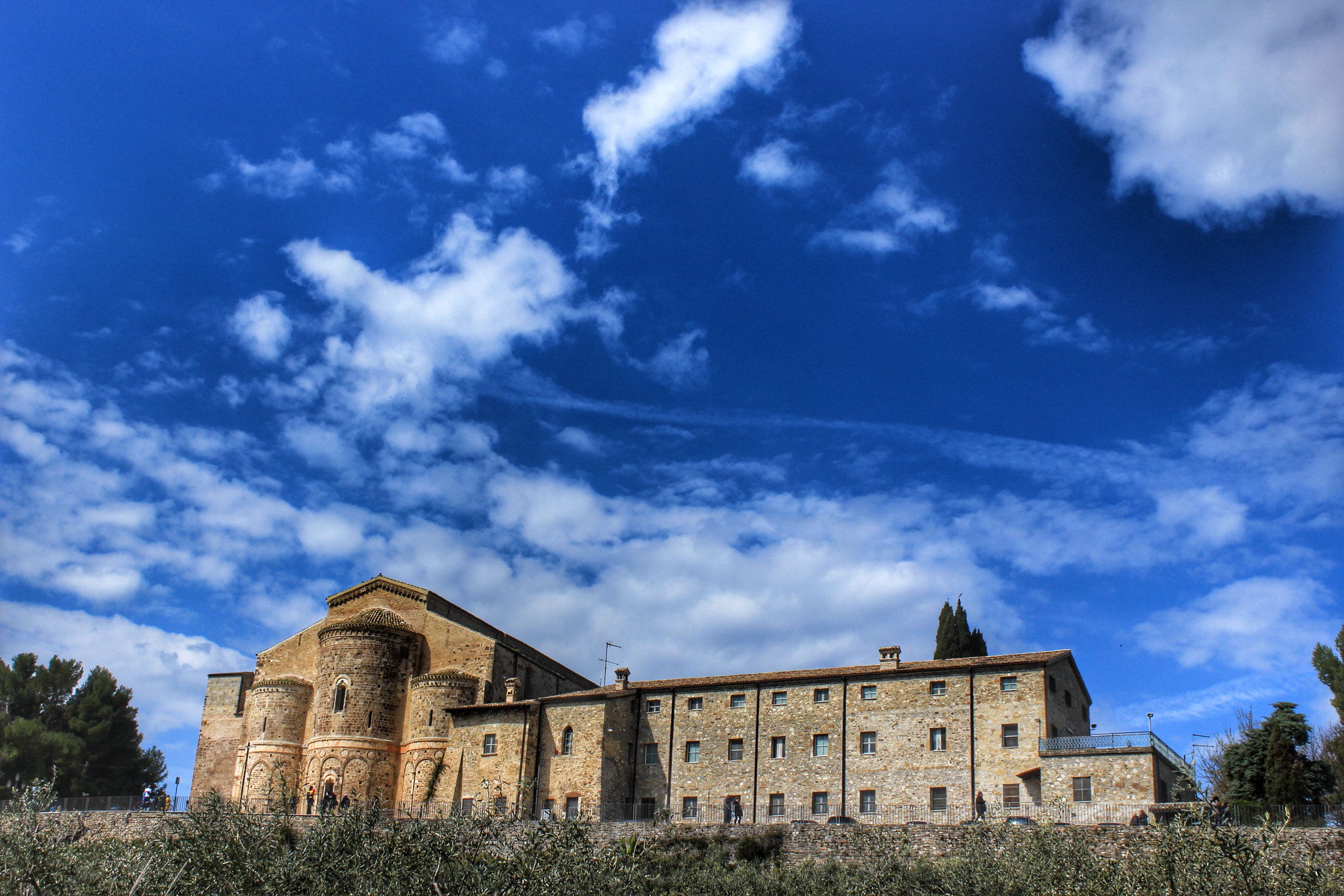 Canon EF-S 18-55mm F3.5-5.6 III sample photo. Abbazia san giovanni in venere photography