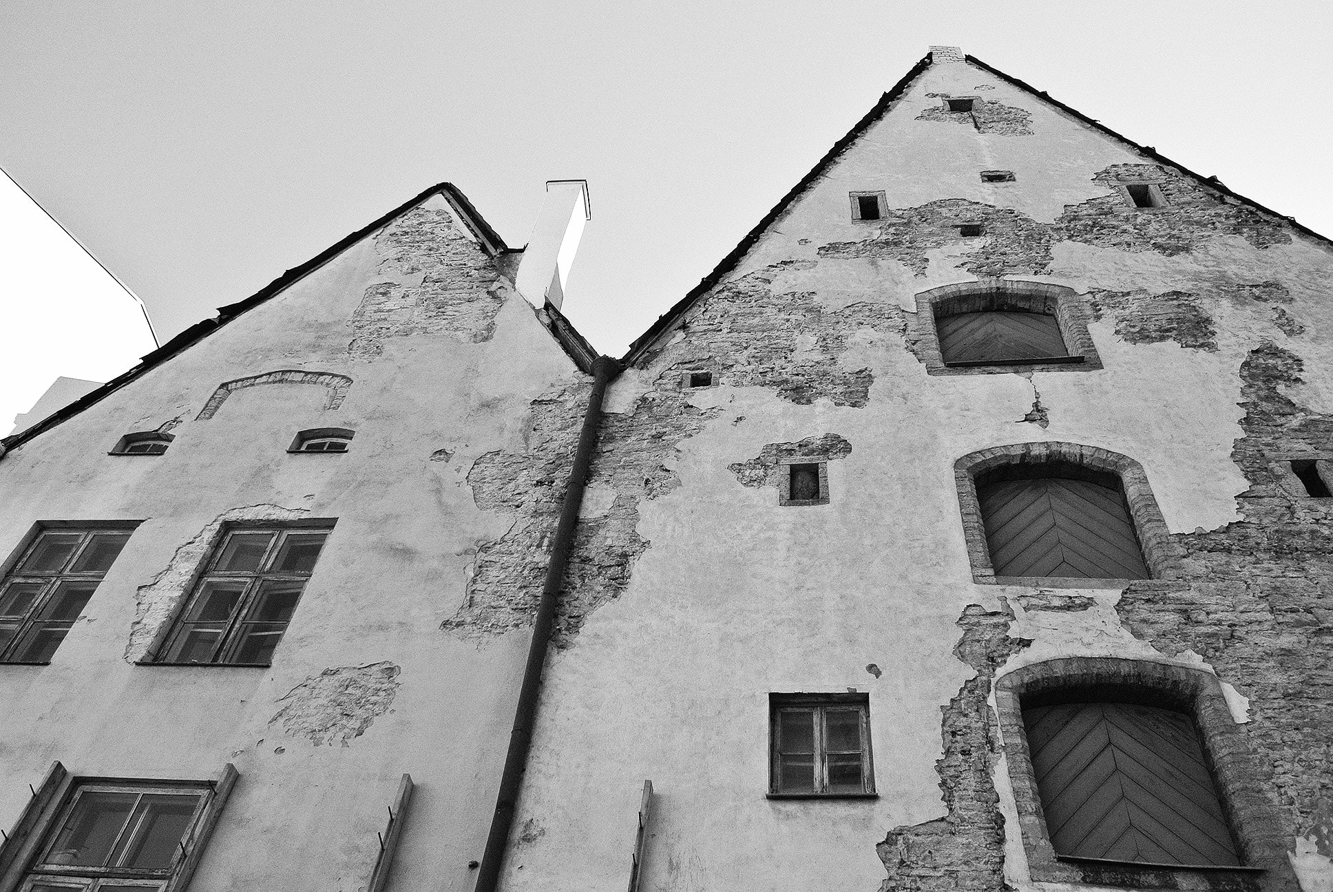 Nikon 1 Nikkor 10mm F2.8 sample photo. Old tallinn photography