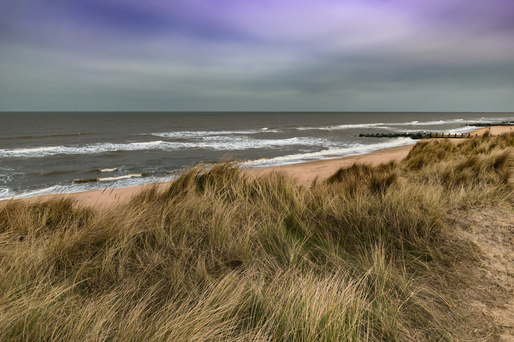 Sigma 10-20mm F4-5.6 EX DC HSM sample photo. Norflok beach.jpg photography