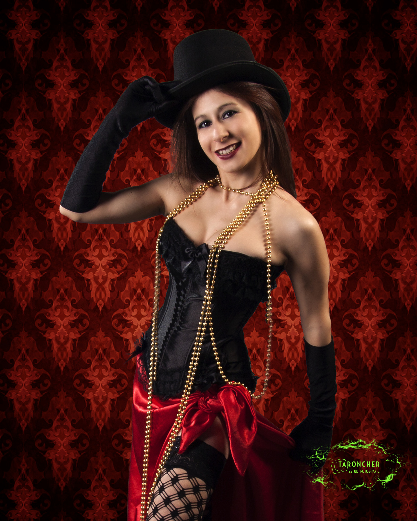 Canon EOS 50D + Sigma 18-50mm f/2.8 Macro sample photo. Burlesque photography