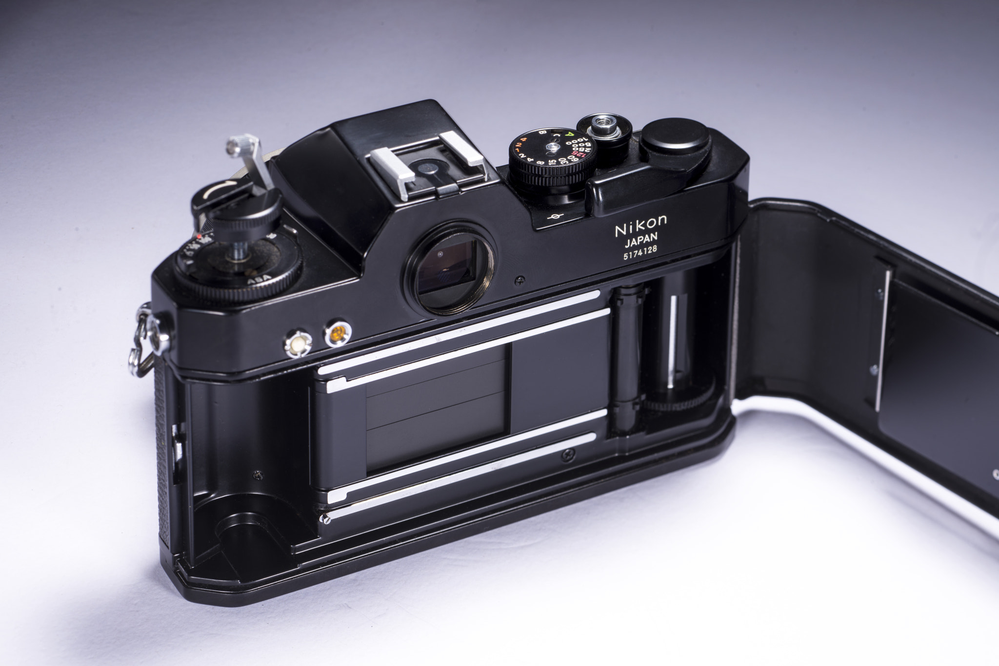 Nikon D800E + PC Micro-Nikkor 85mm f/2.8D sample photo. Nikomat el back photography